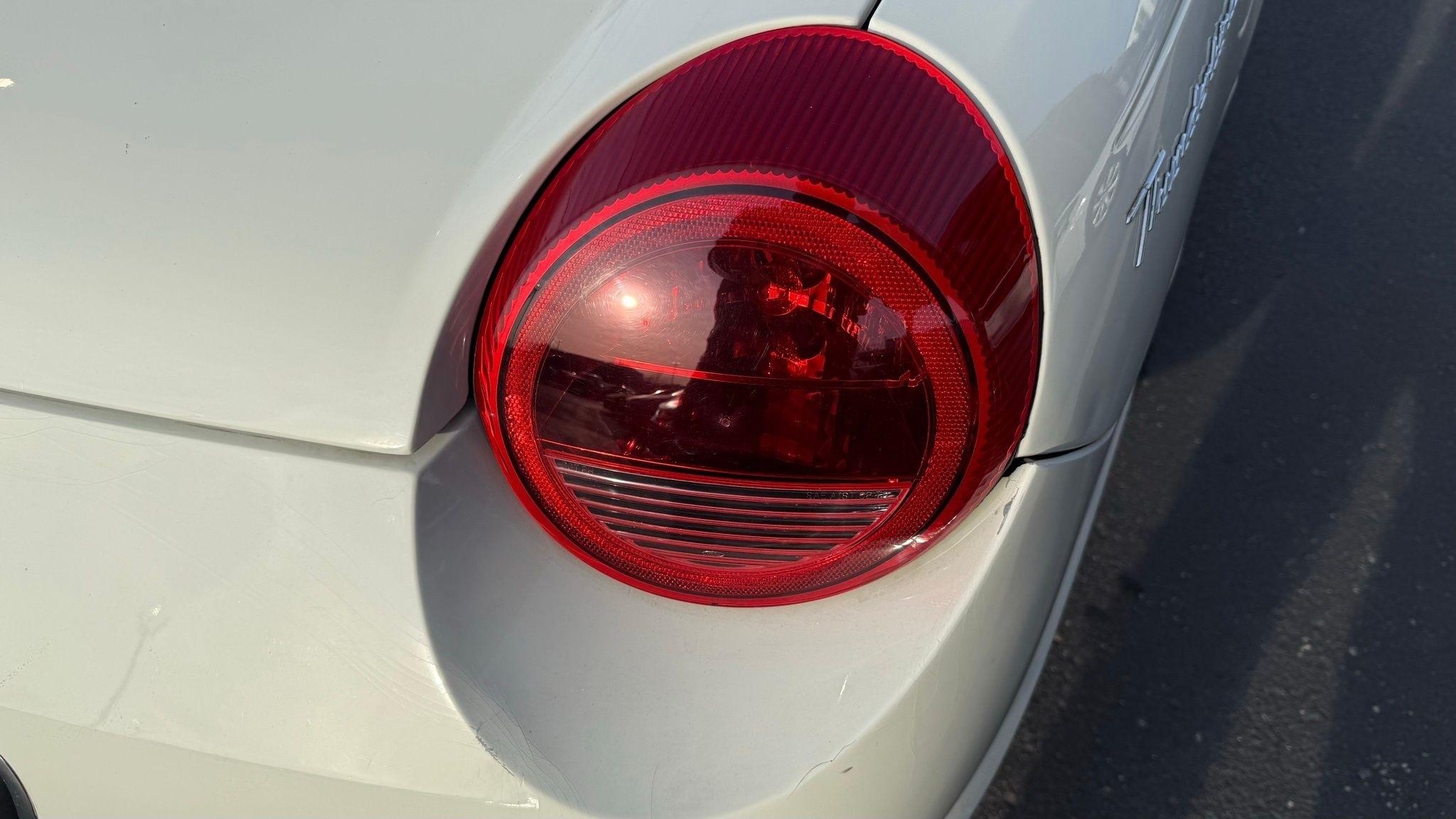 Ford Thunderbird  2003