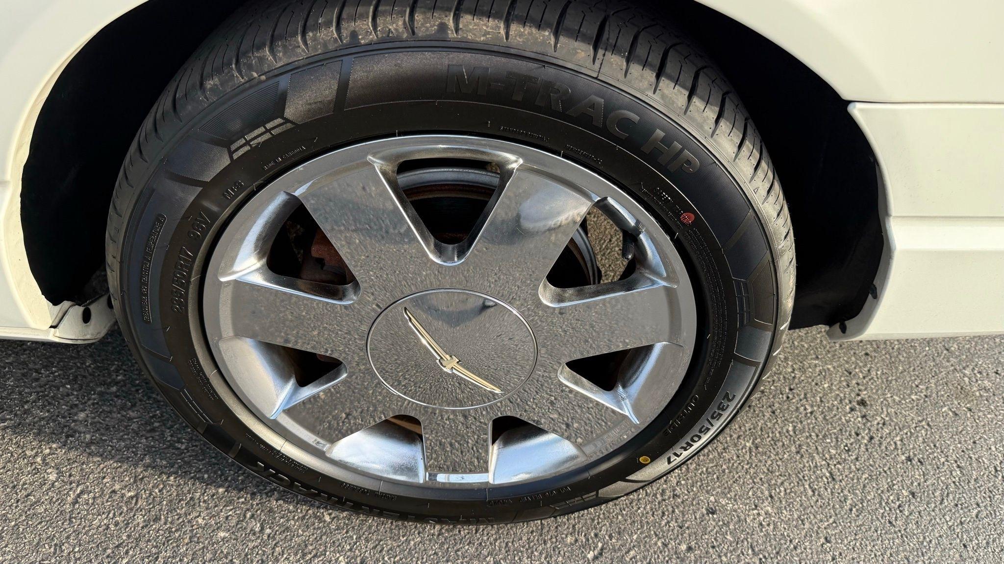 Ford Thunderbird  2003