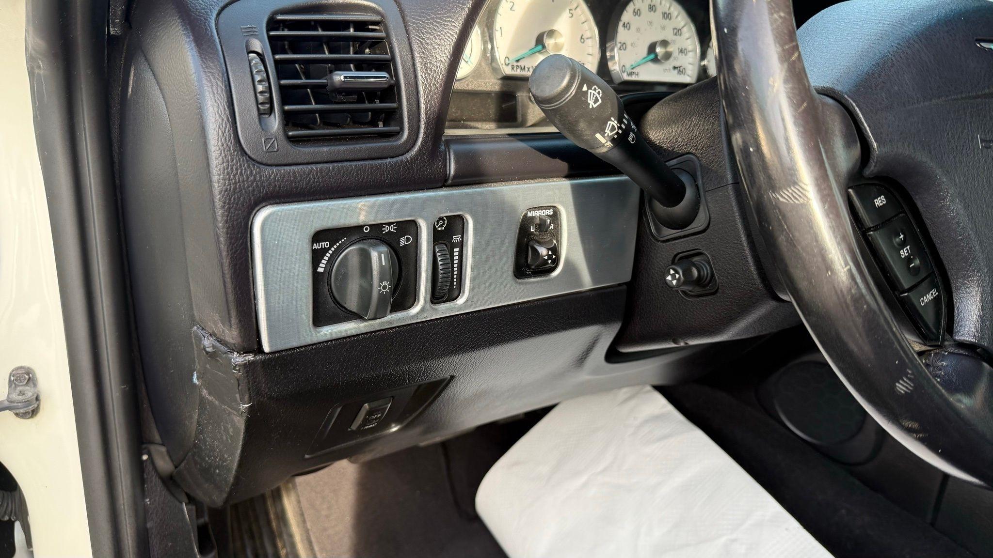 Ford Thunderbird  2003