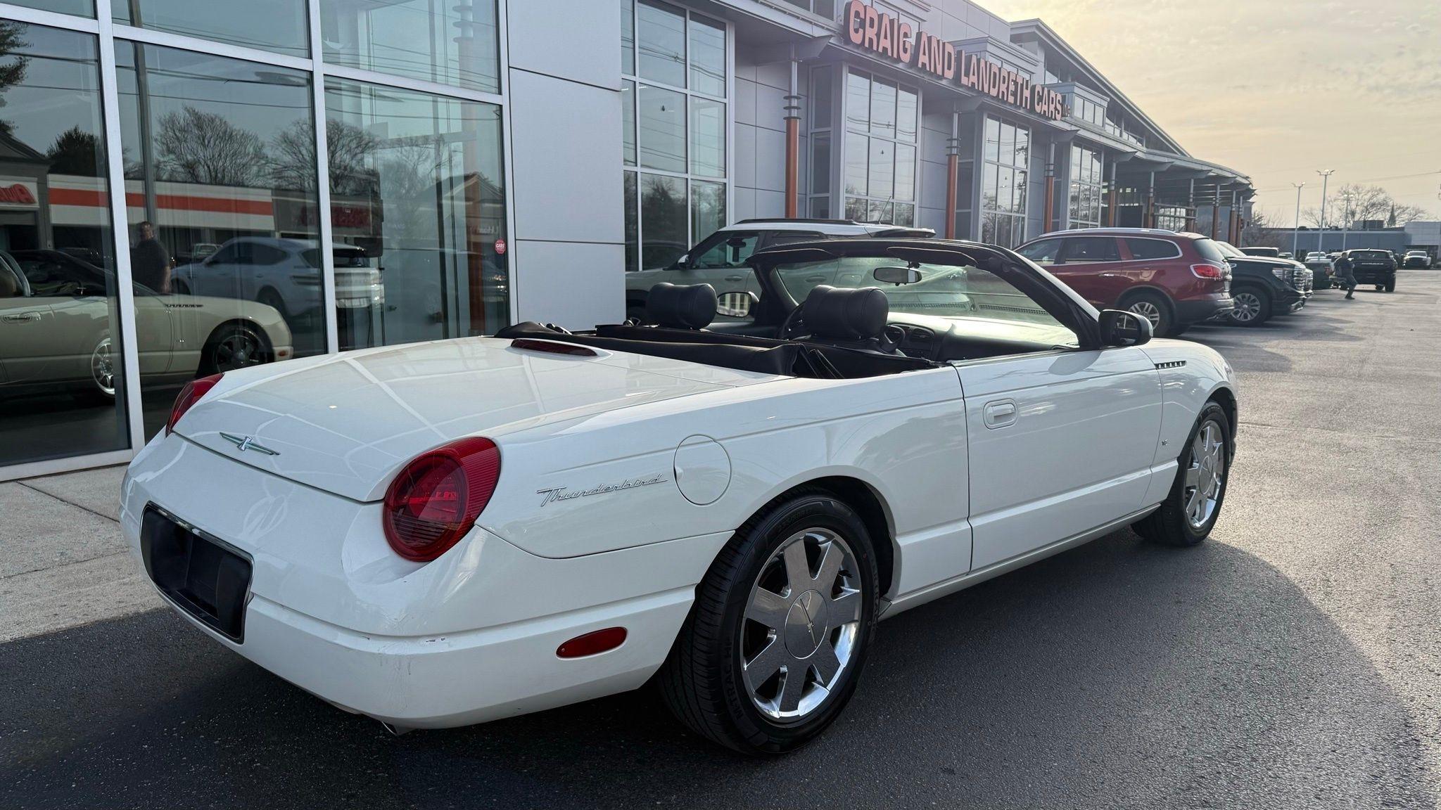 Ford Thunderbird  2003