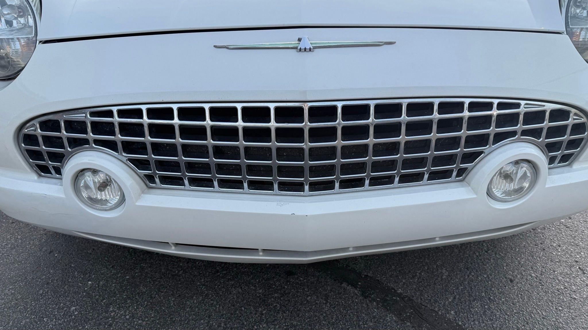 Ford Thunderbird  2003