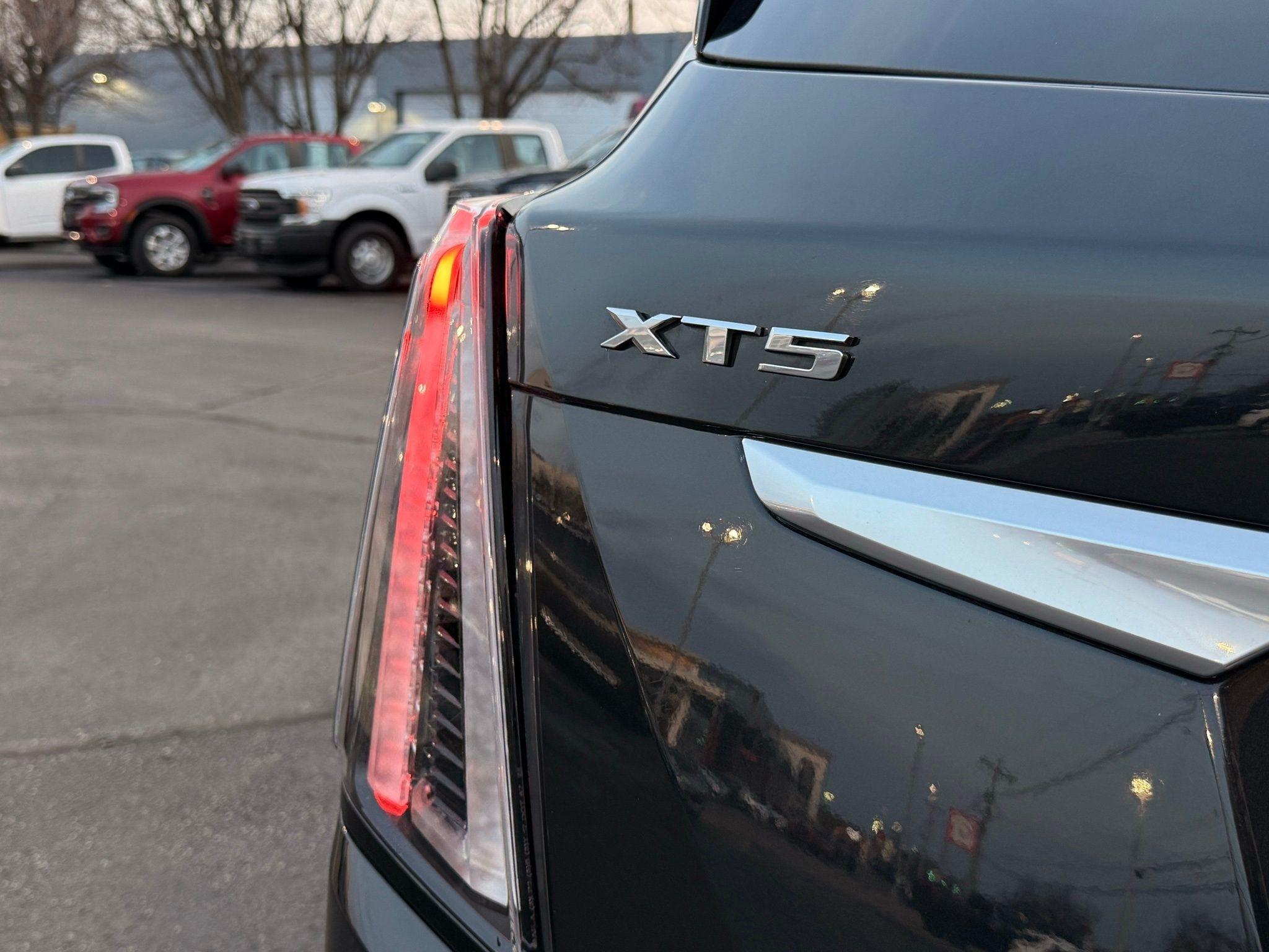 Cadillac XT5  2020