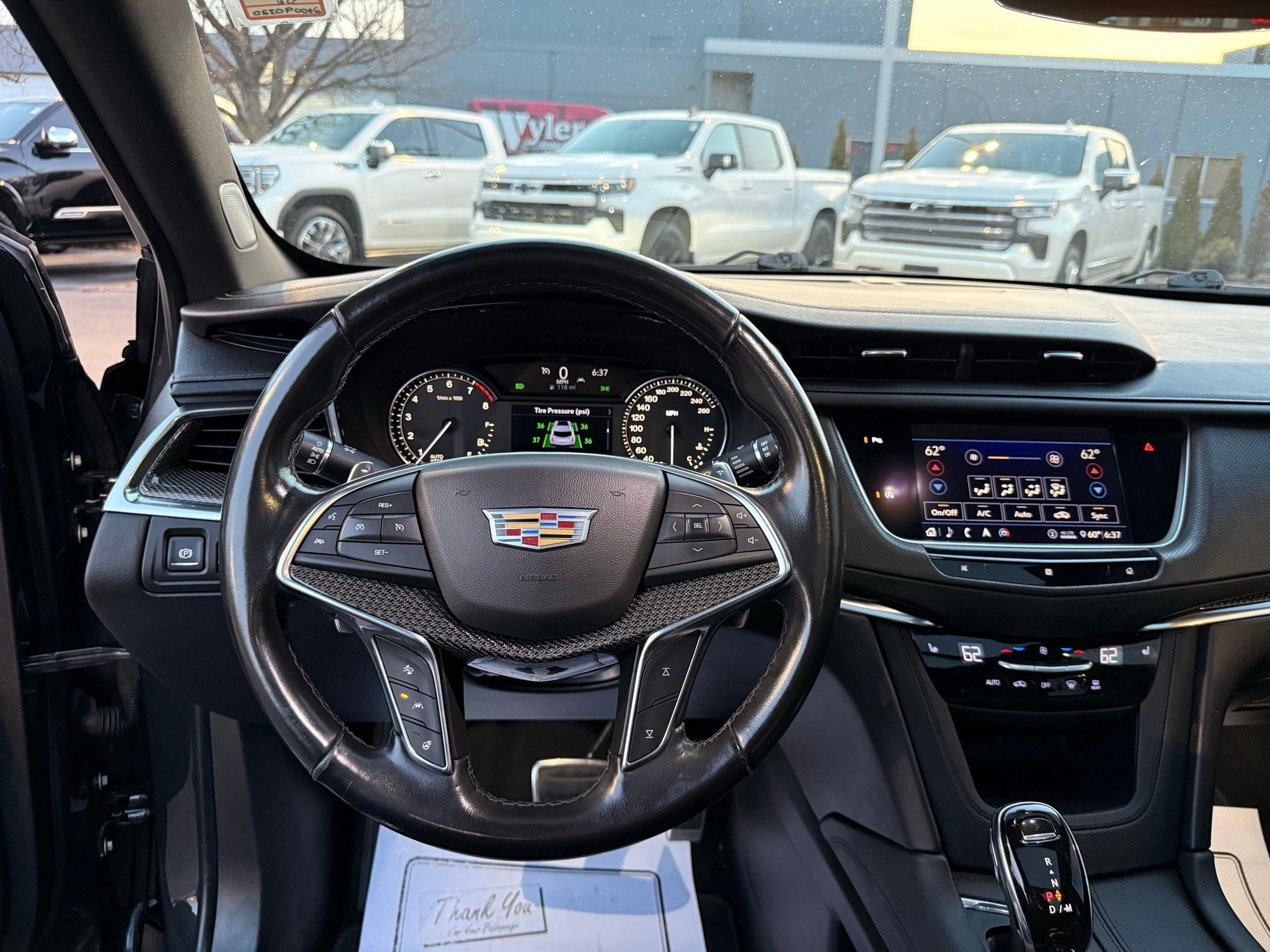 Cadillac XT5  2020