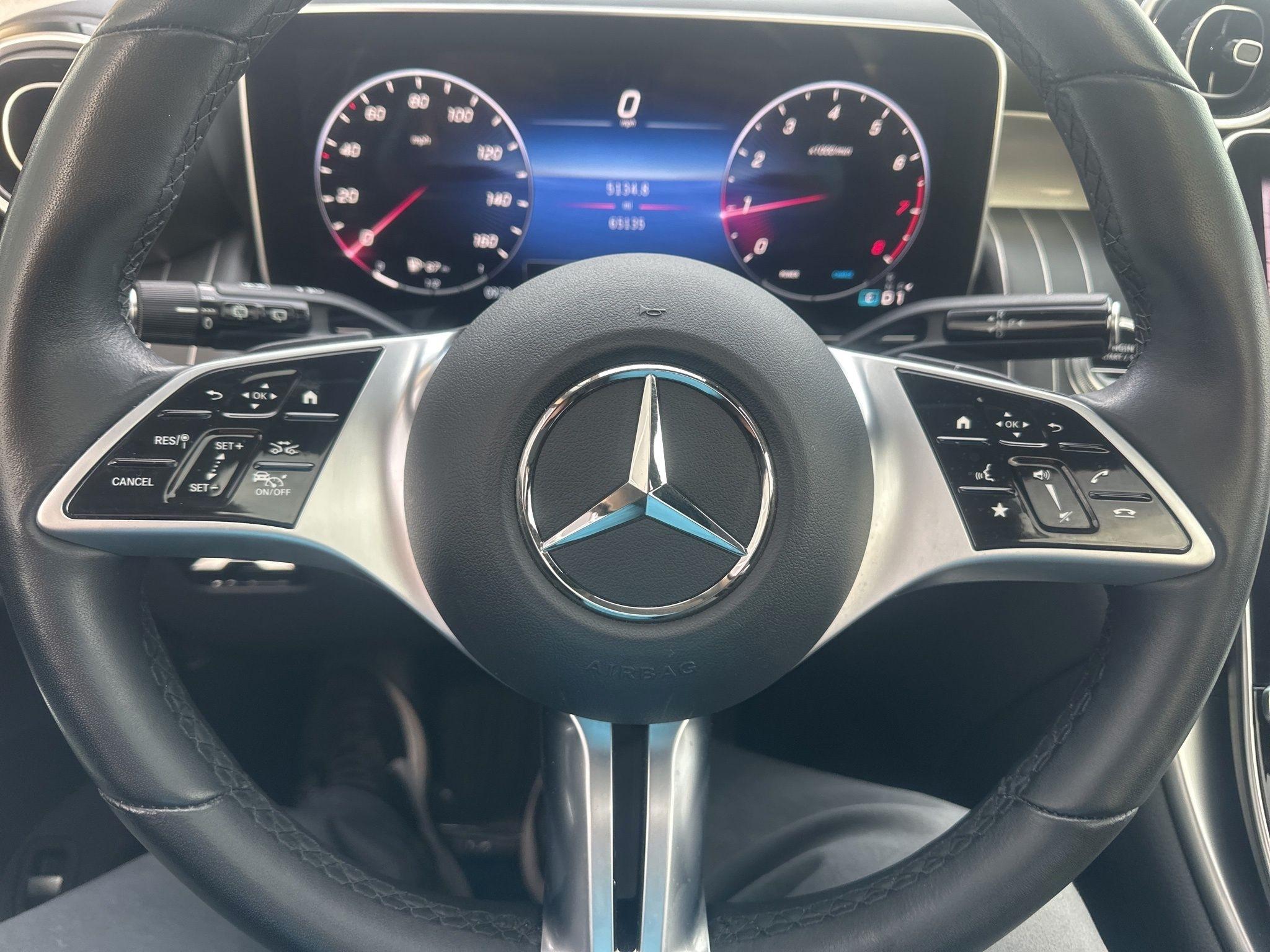 Mercedes-Benz GLC  2023