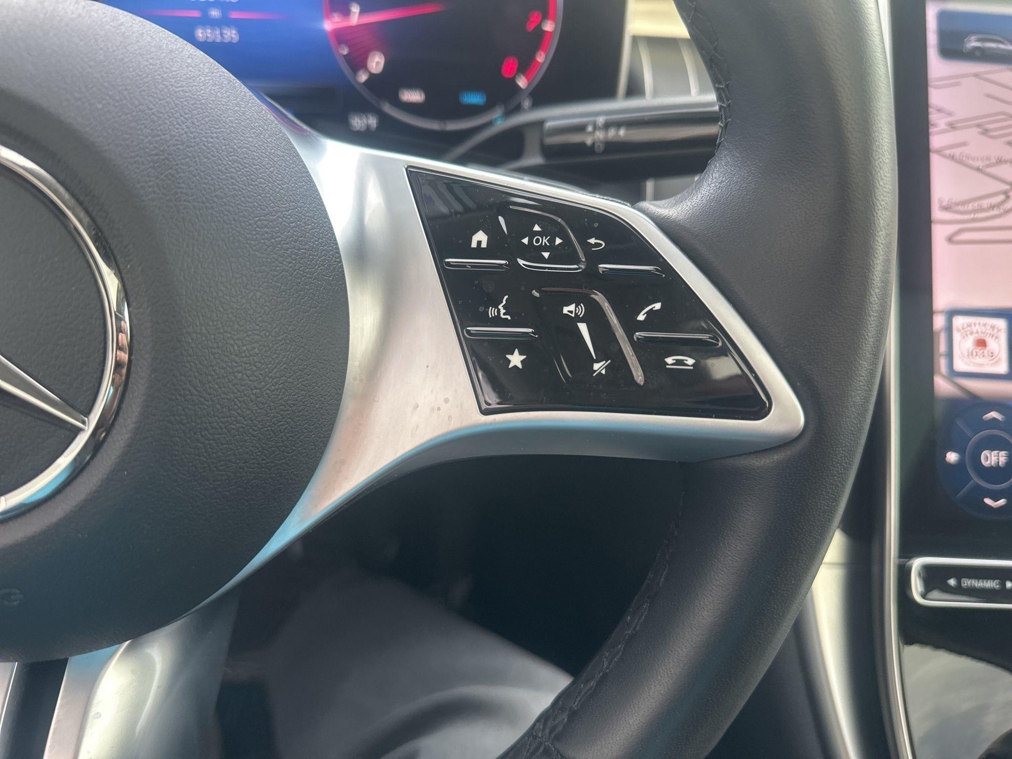 Mercedes-Benz GLC  2023