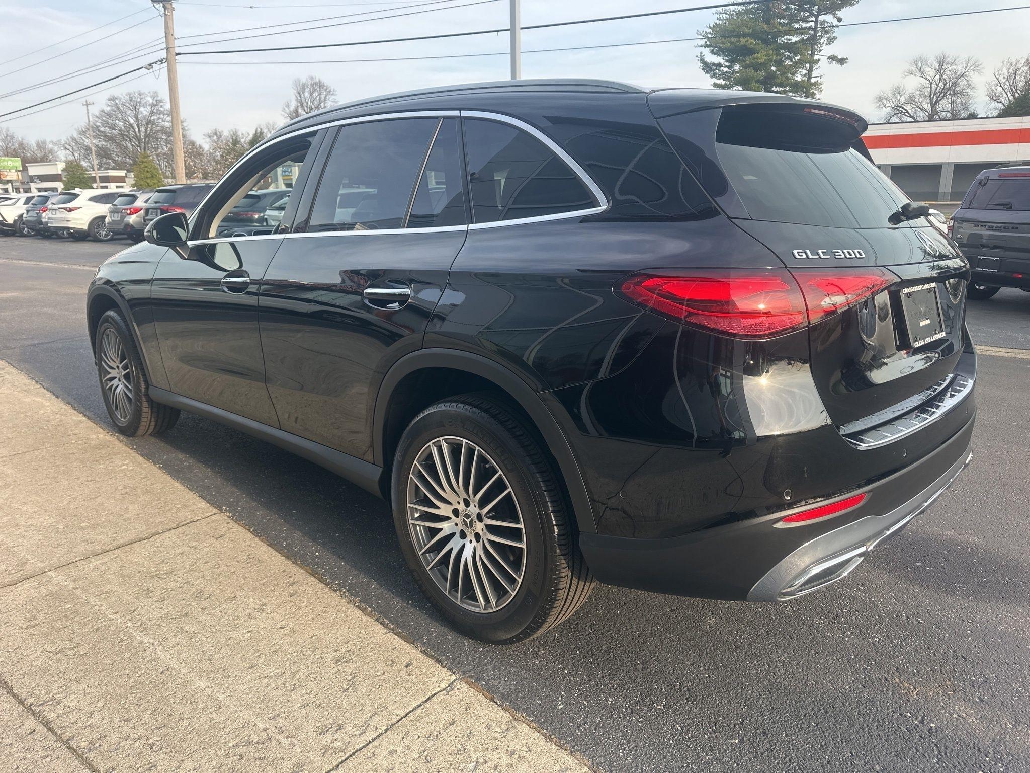 Mercedes-Benz GLC  2023