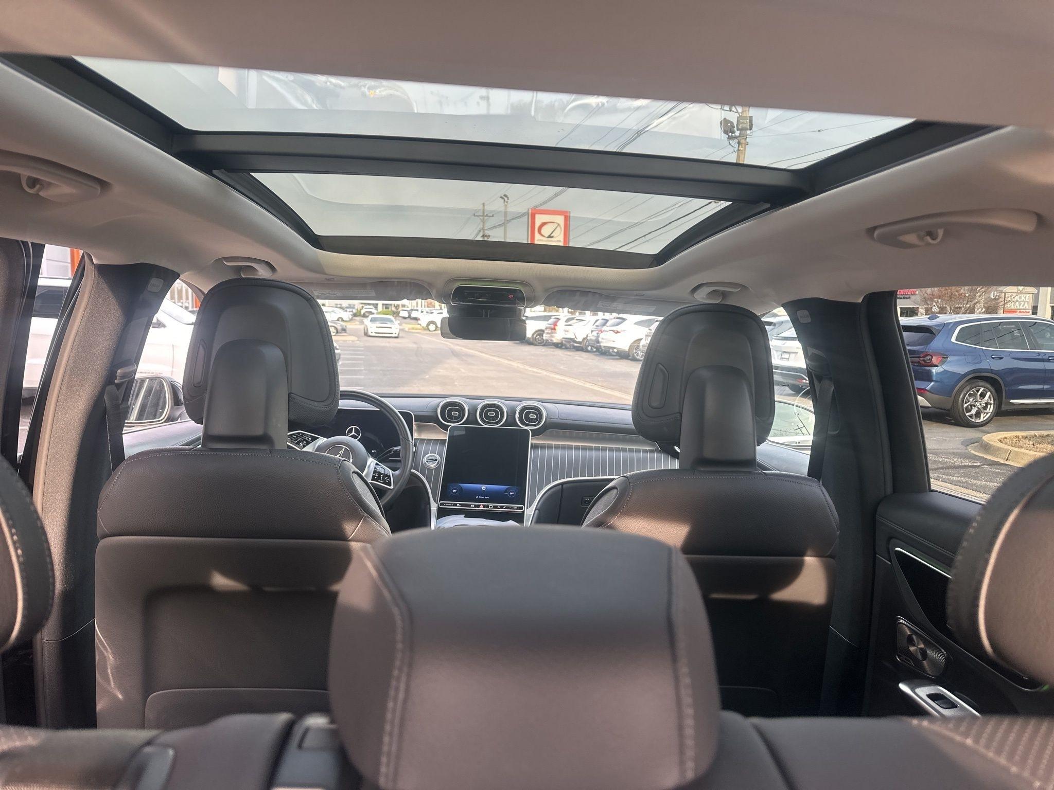 Mercedes-Benz GLC  2023