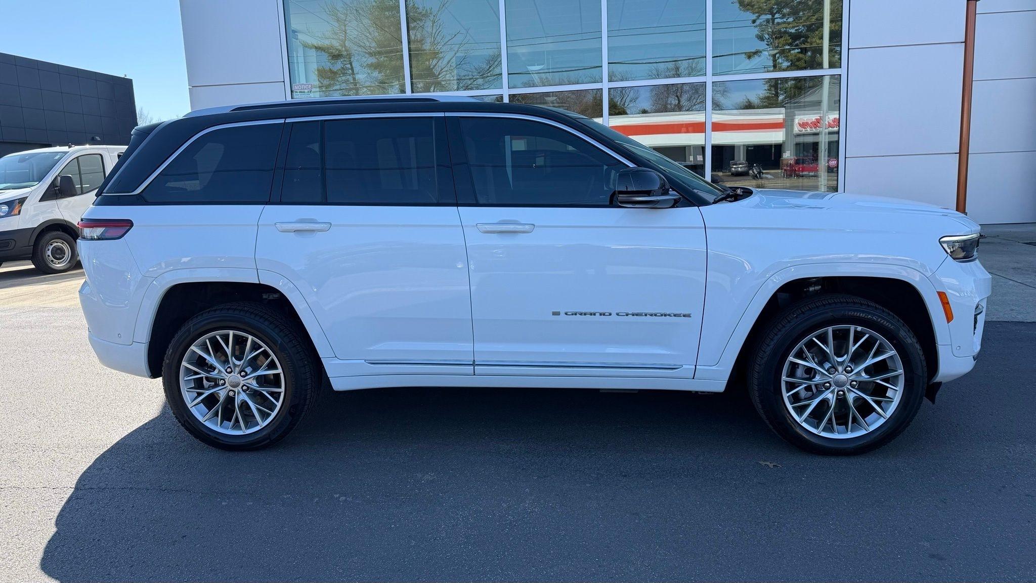 2022 Jeep Grand Cherokee Summit 4xe