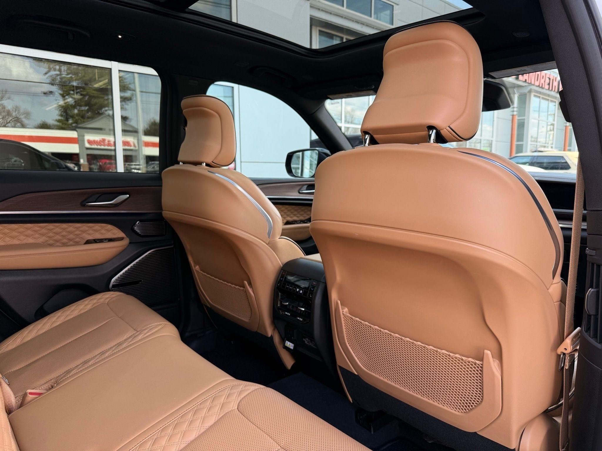 Jeep Grand Cherokee  2022