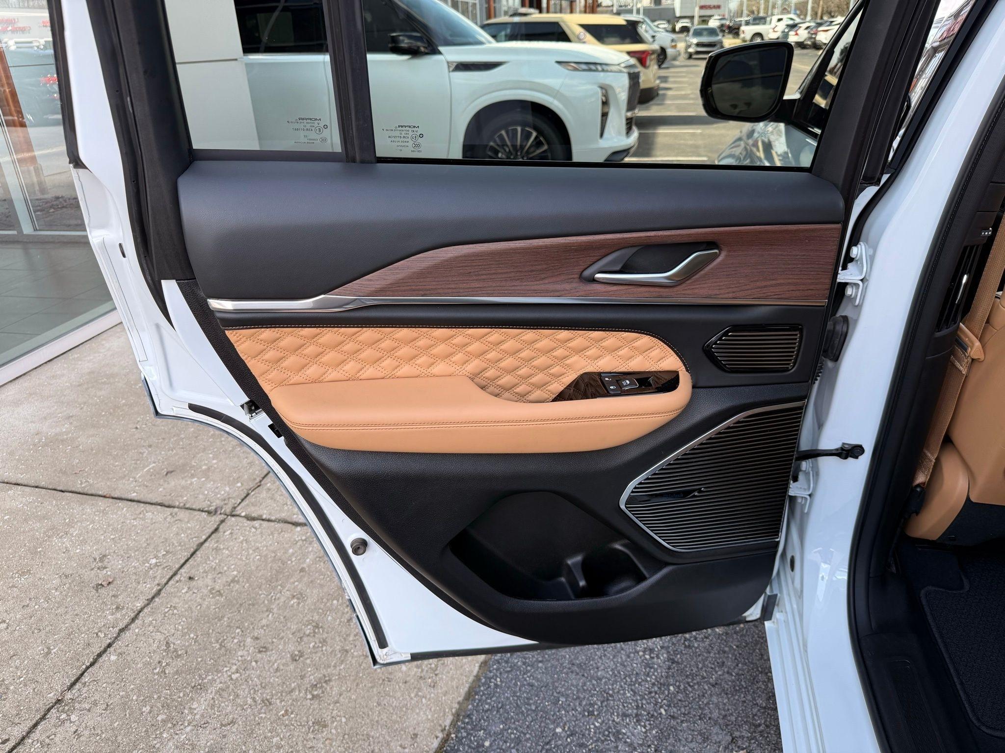 Jeep Grand Cherokee  2022