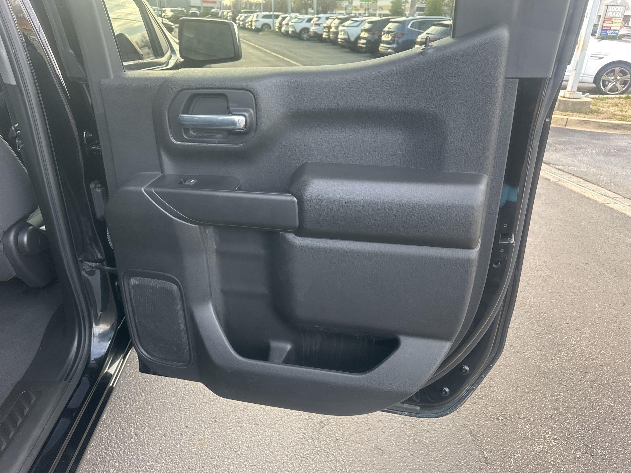 Chevrolet Silverado 1500  2021