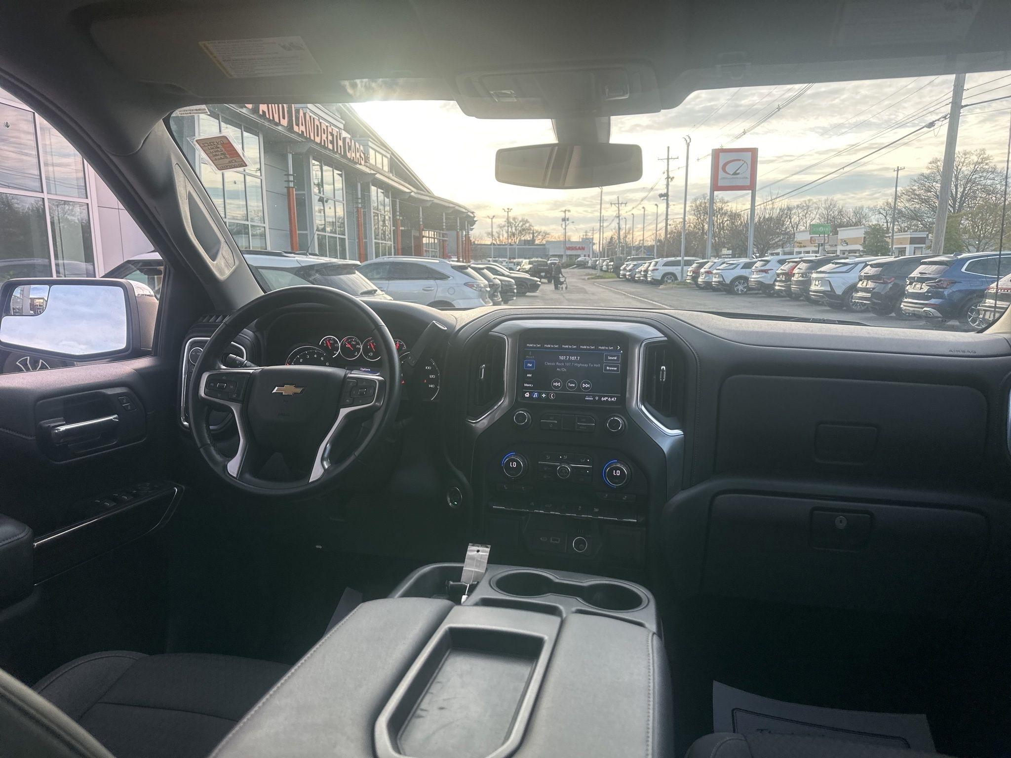 Chevrolet Silverado 1500  2021