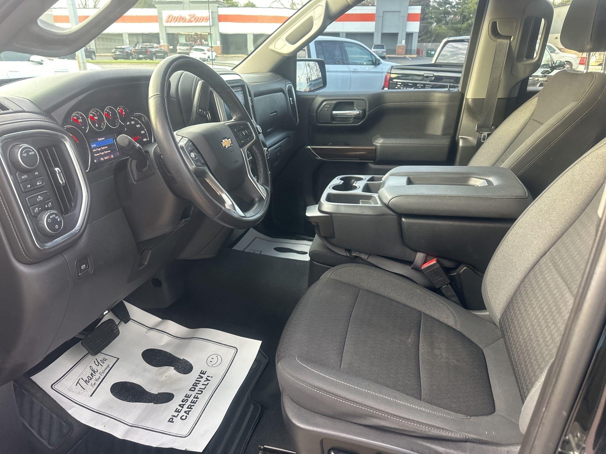 Chevrolet Silverado 1500  2021