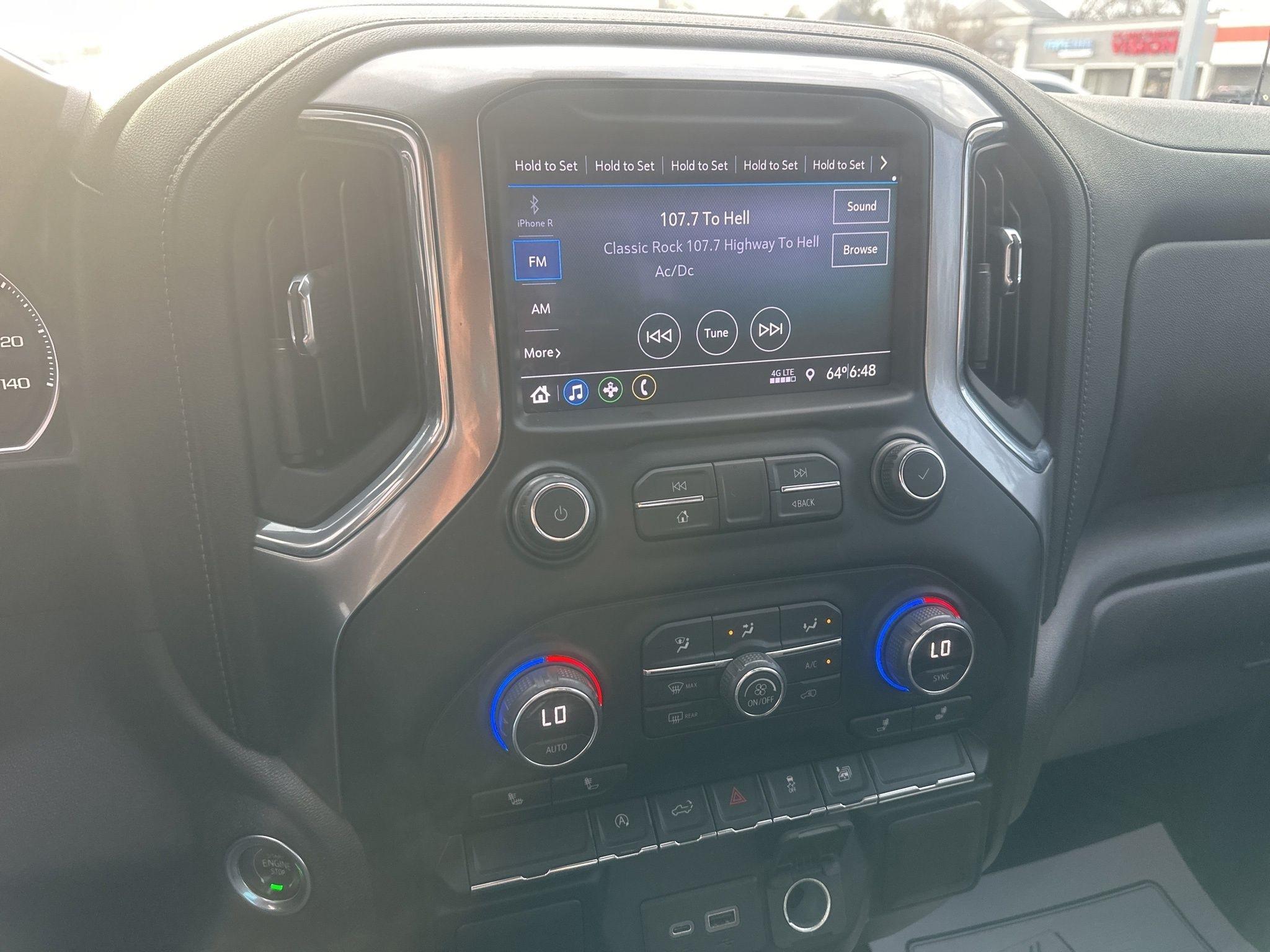 Chevrolet Silverado 1500  2021