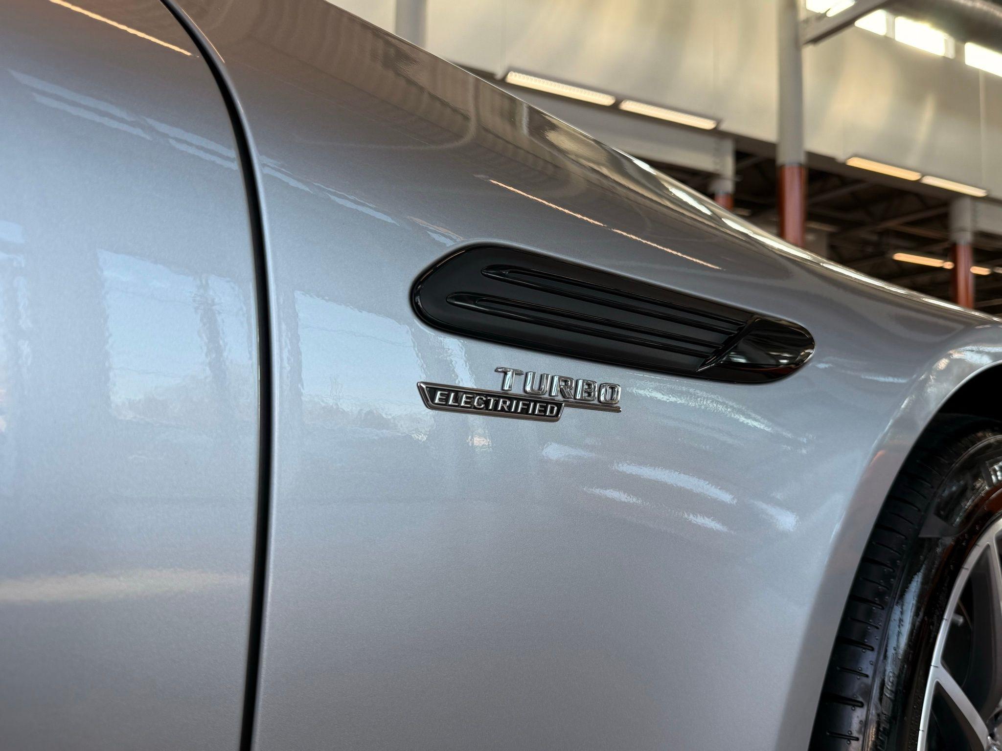 Mercedes-Benz SL-Class  2023