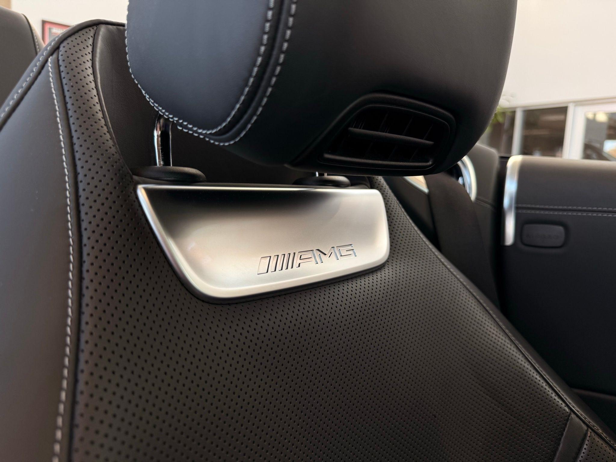 Mercedes-Benz SL-Class  2023