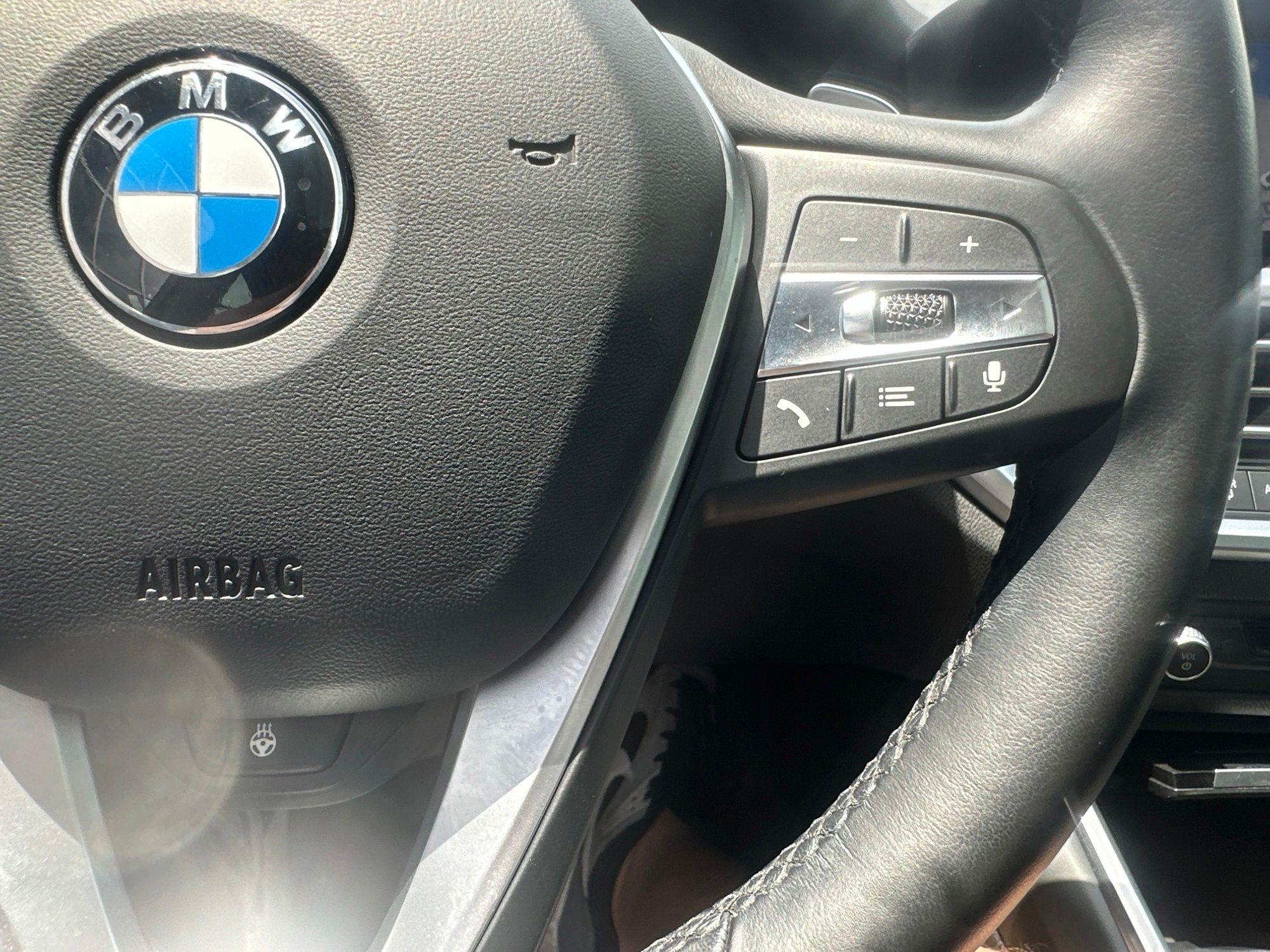 BMW 3 Series  2022