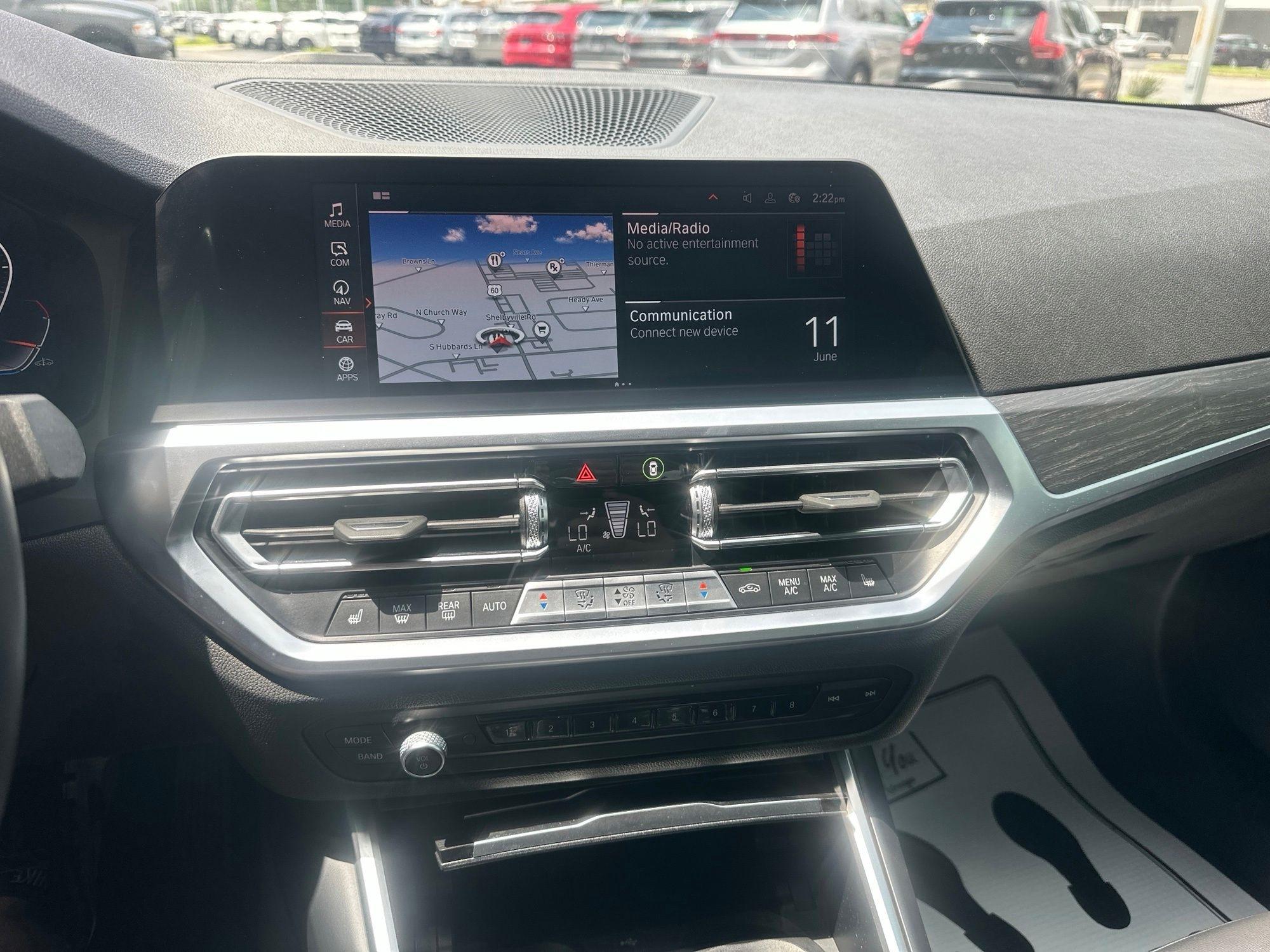 BMW 3 Series  2022