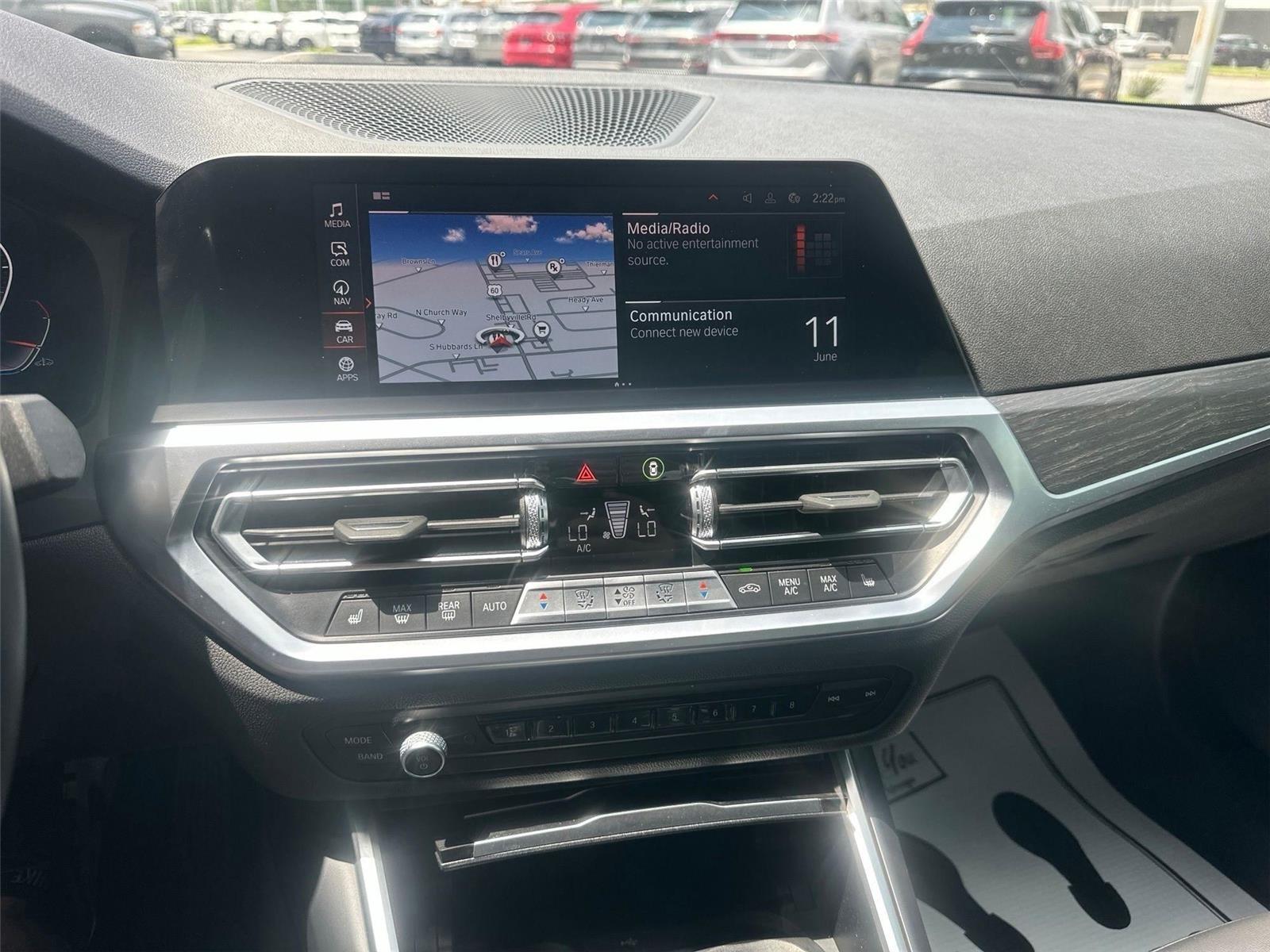 BMW 3 Series  2022
