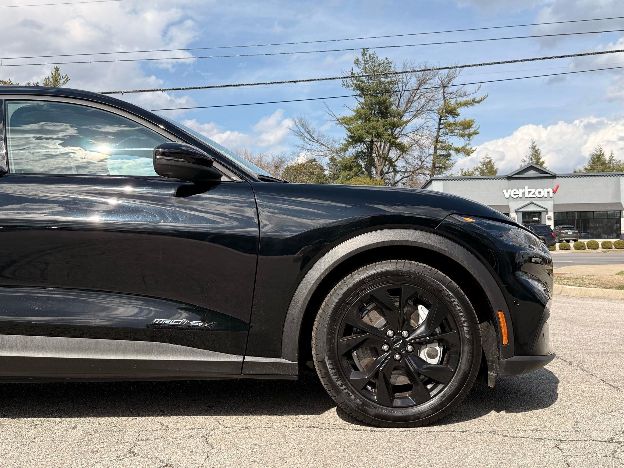 Ford Mustang Mach-E  2024