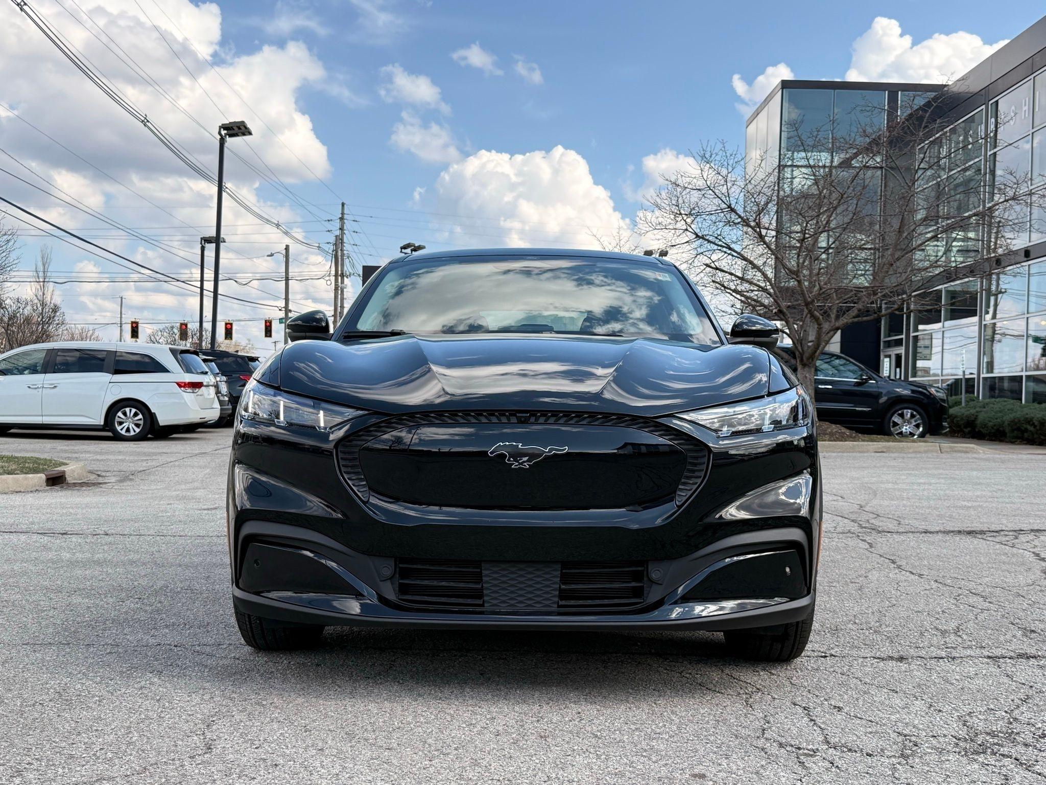 Ford Mustang Mach-E  2024