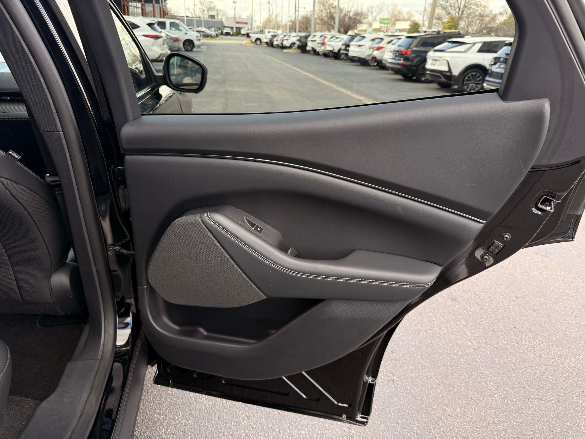 Ford Mustang Mach-E  2024