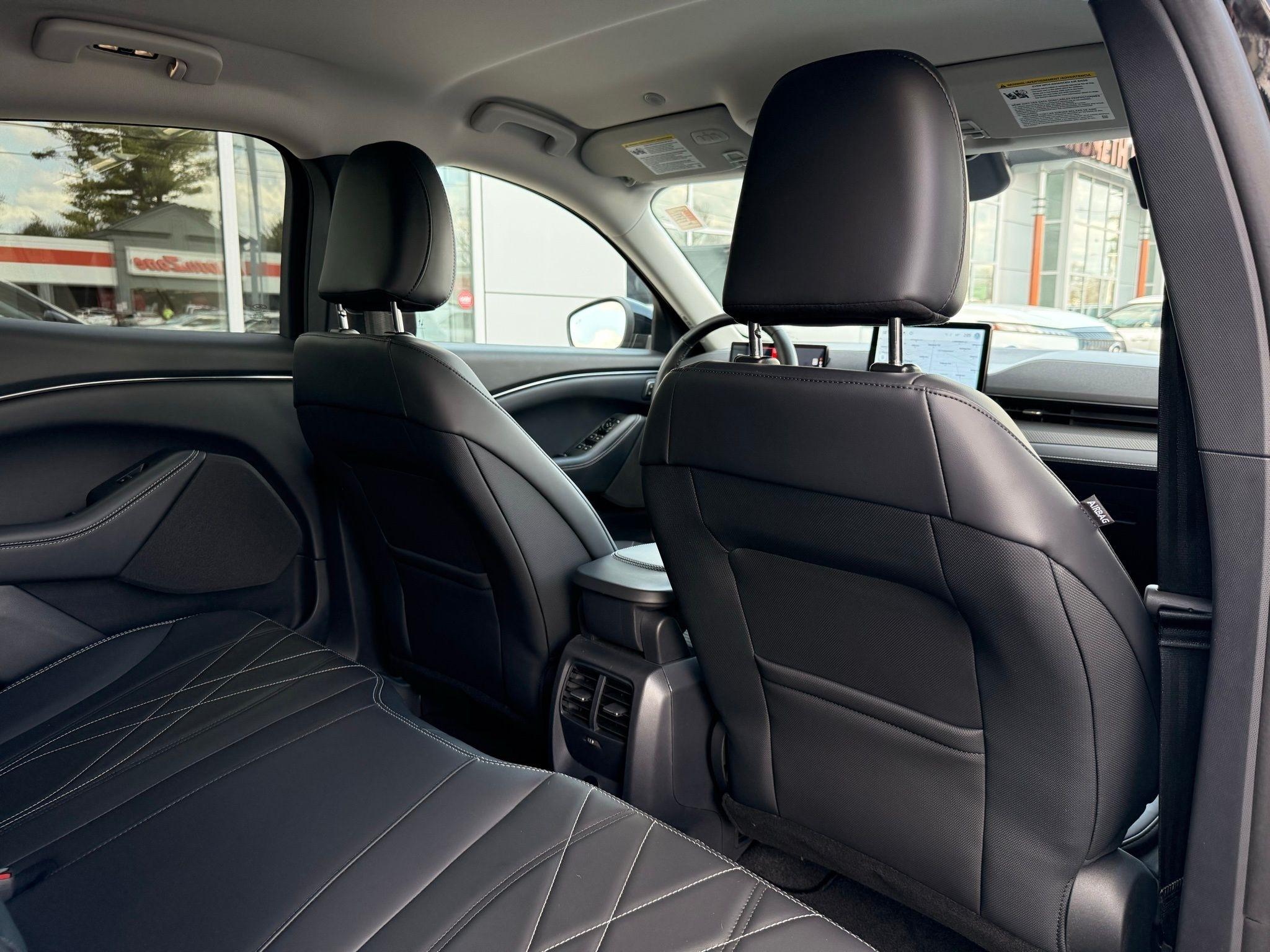 Ford Mustang Mach-E  2024