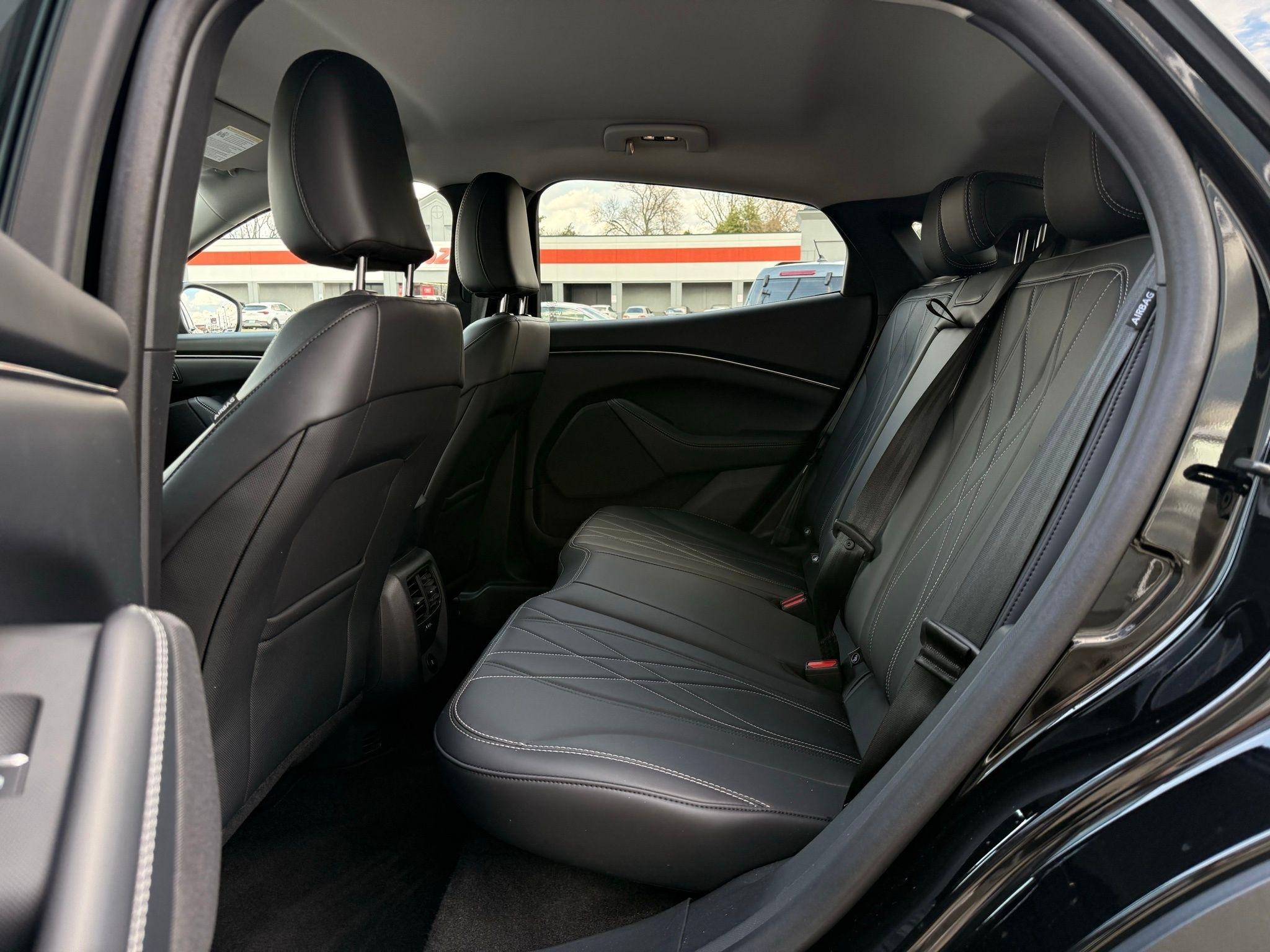 Ford Mustang Mach-E  2024