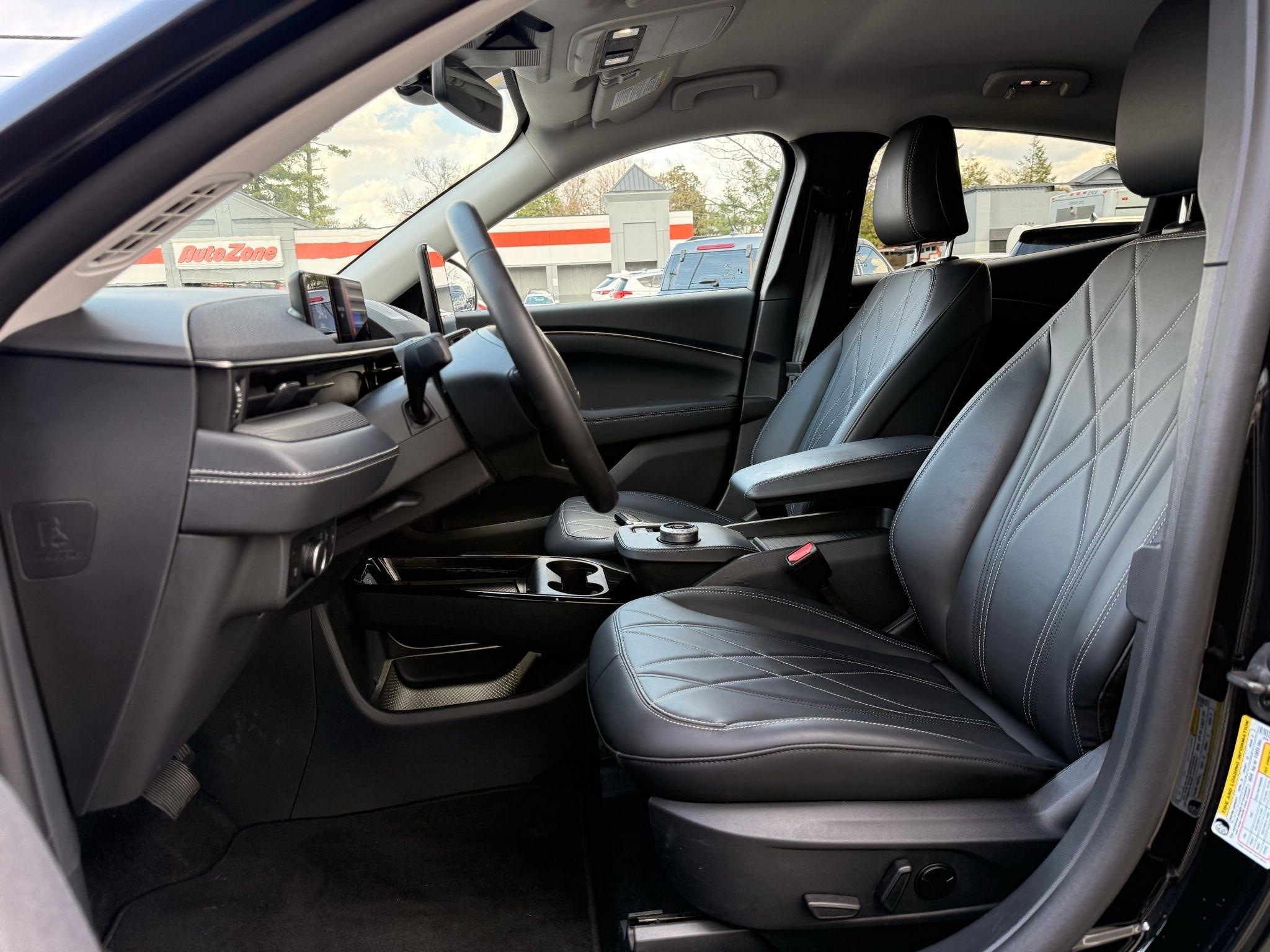 Ford Mustang Mach-E  2024