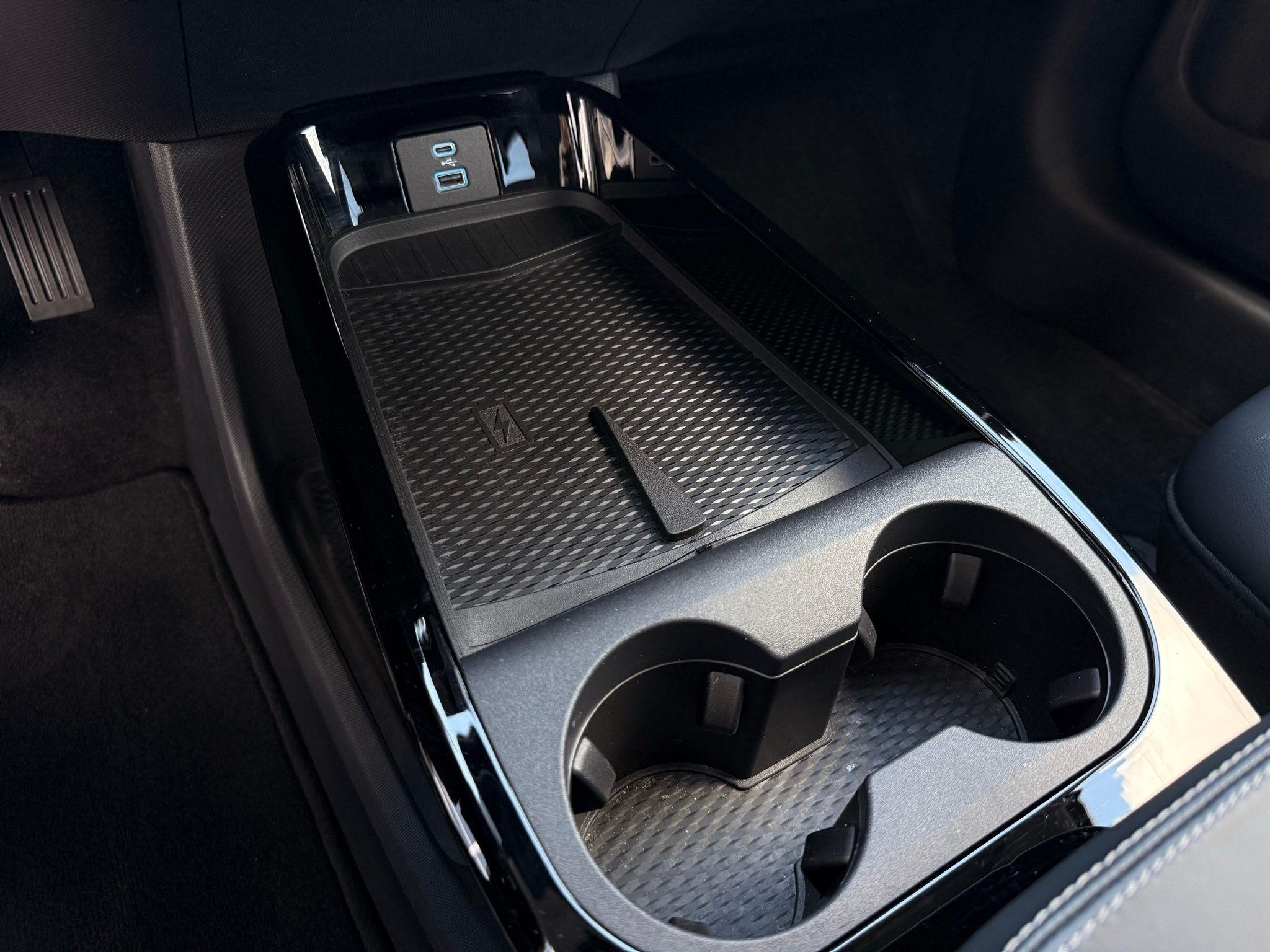 Ford Mustang Mach-E  2024