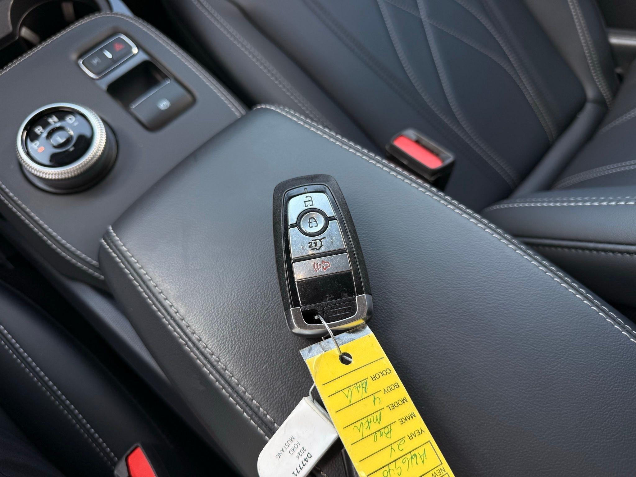 Ford Mustang Mach-E  2024