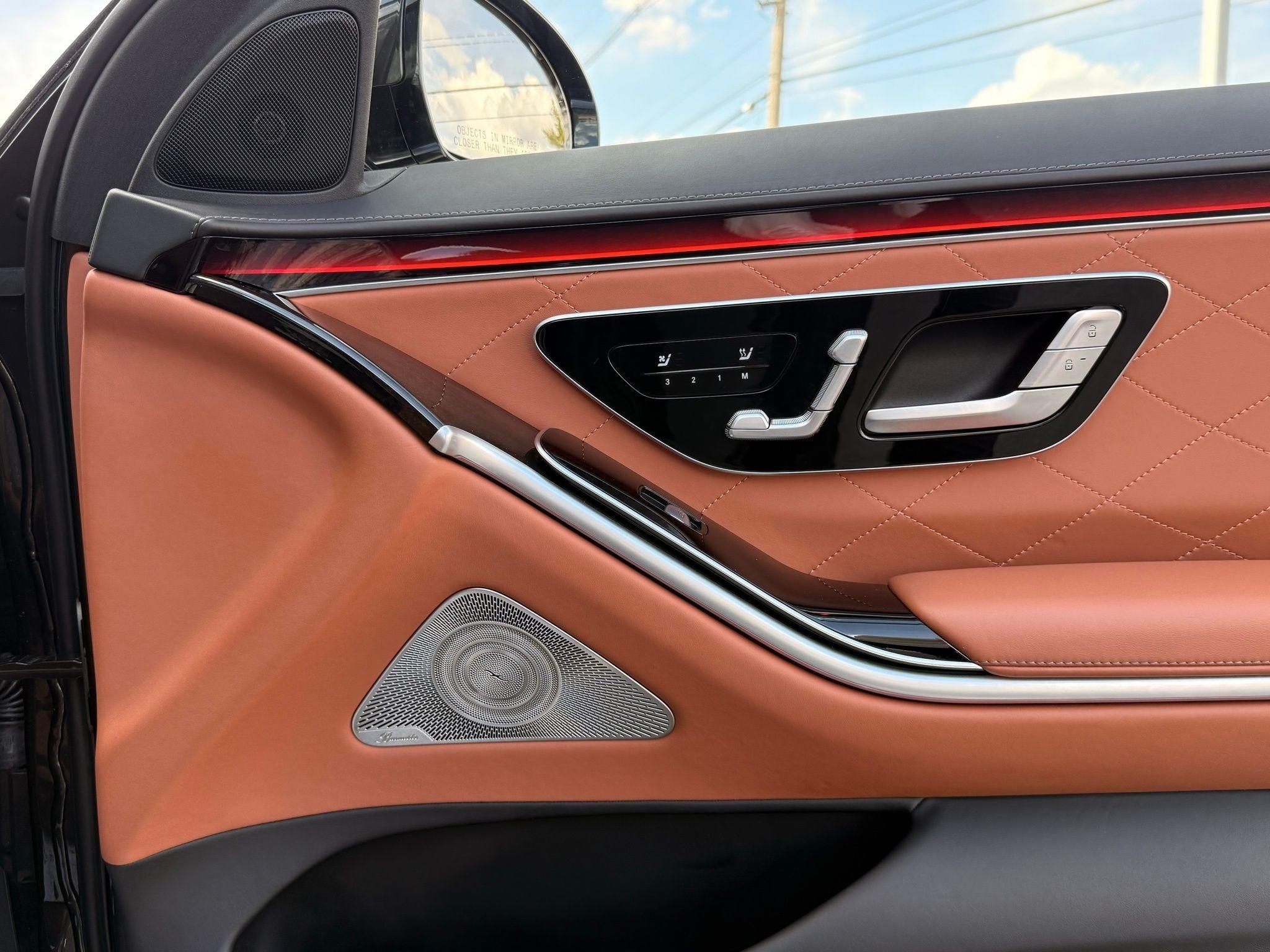 Mercedes-Benz S-Class  2022