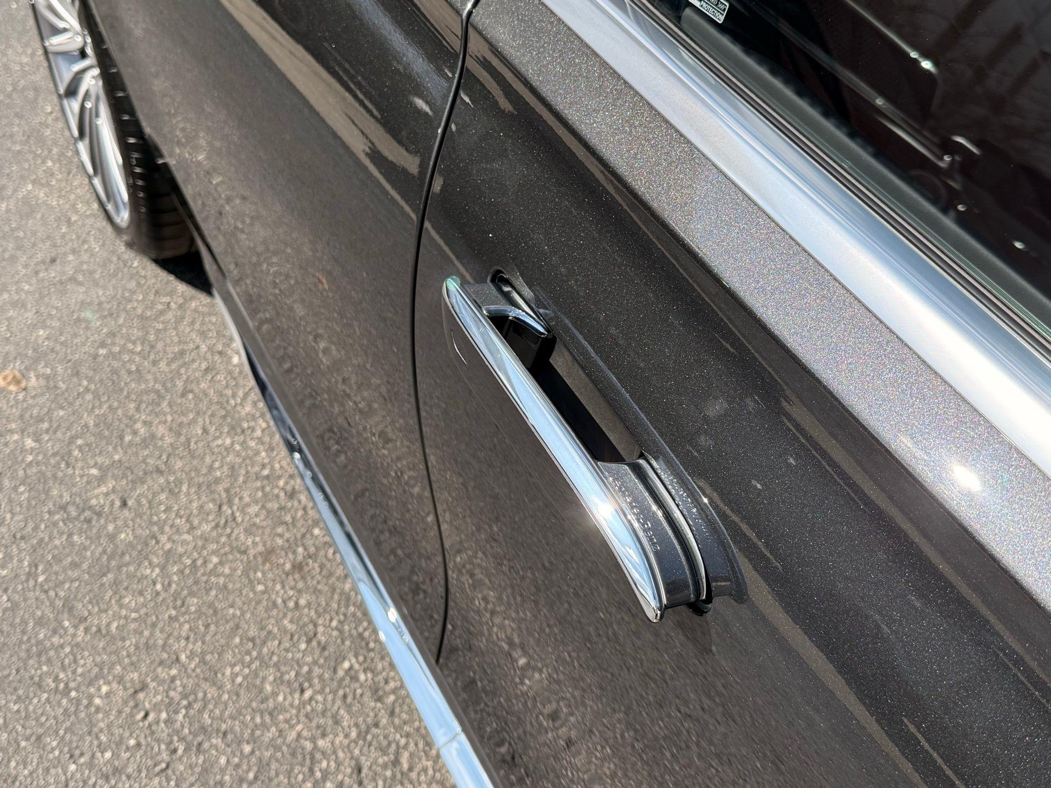 Mercedes-Benz S-Class  2022