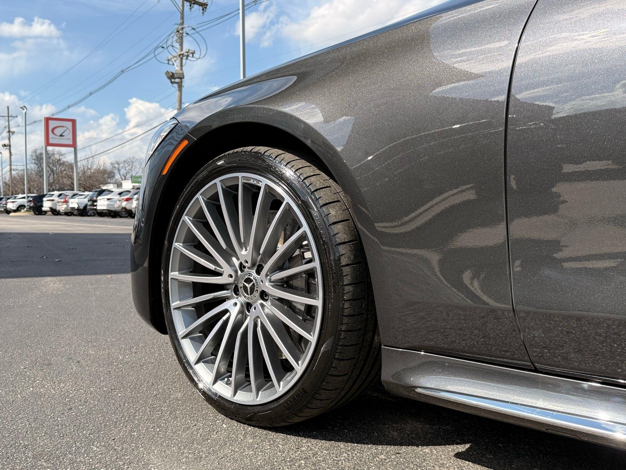 Mercedes-Benz S-Class  2022