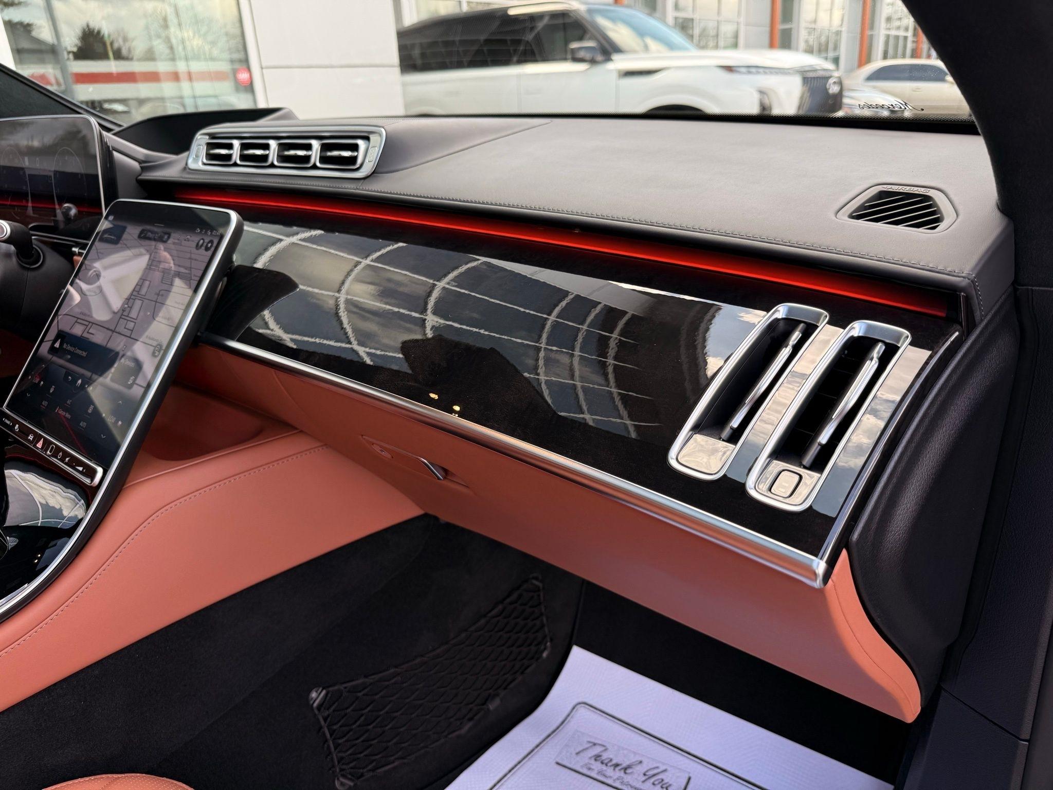 Mercedes-Benz S-Class  2022