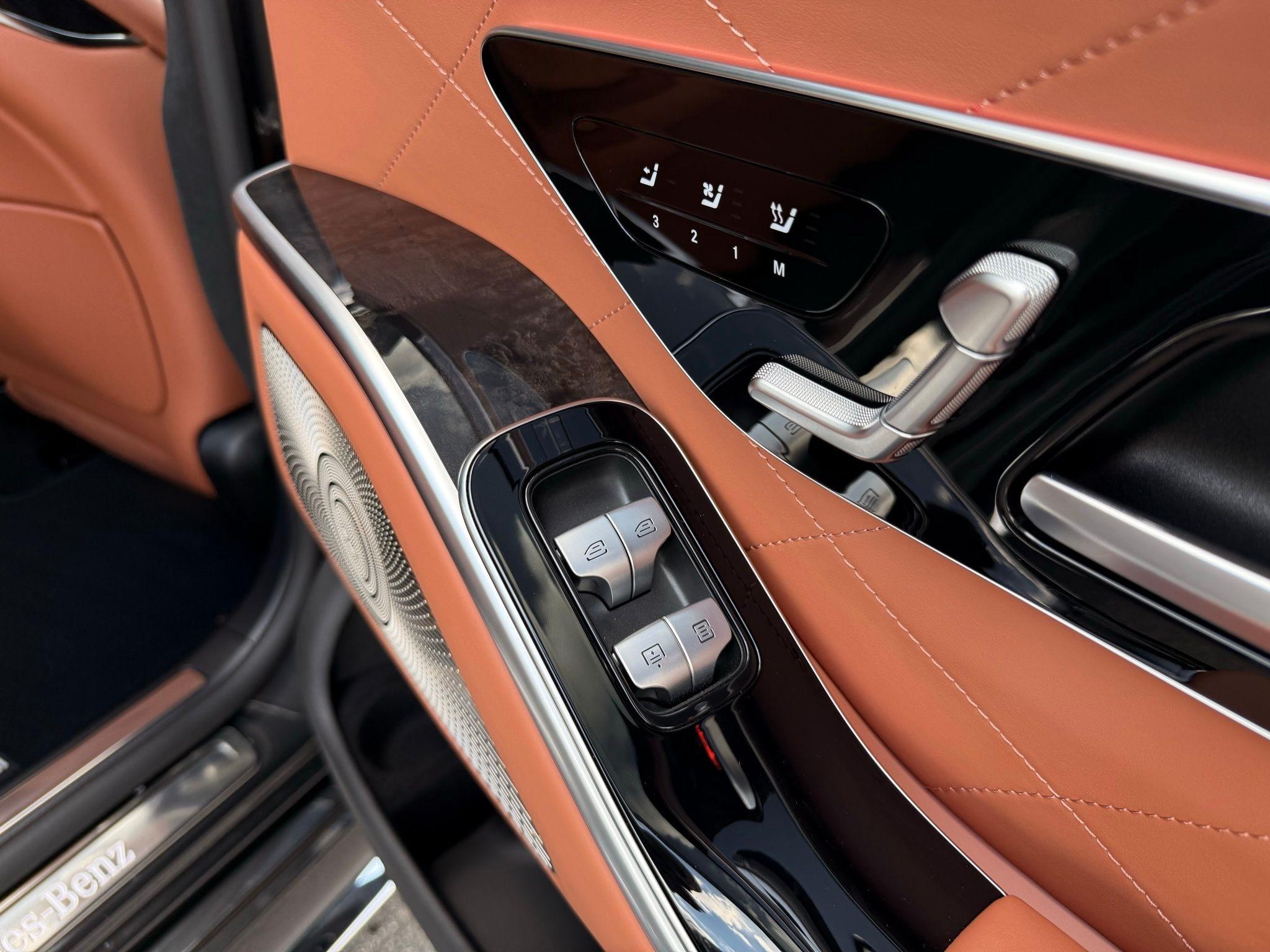 Mercedes-Benz S-Class  2022