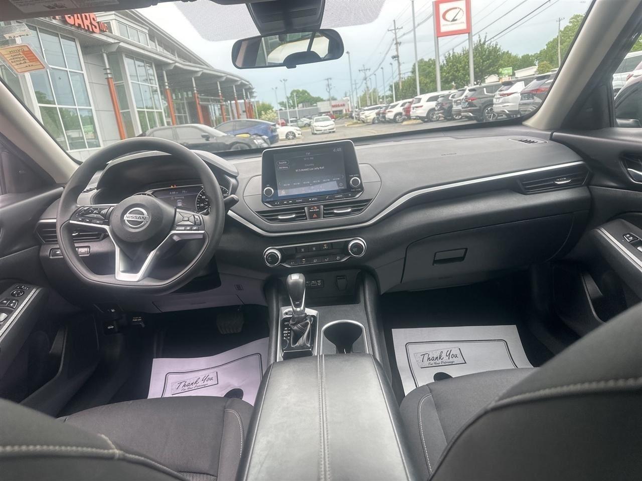 Nissan Altima  2022