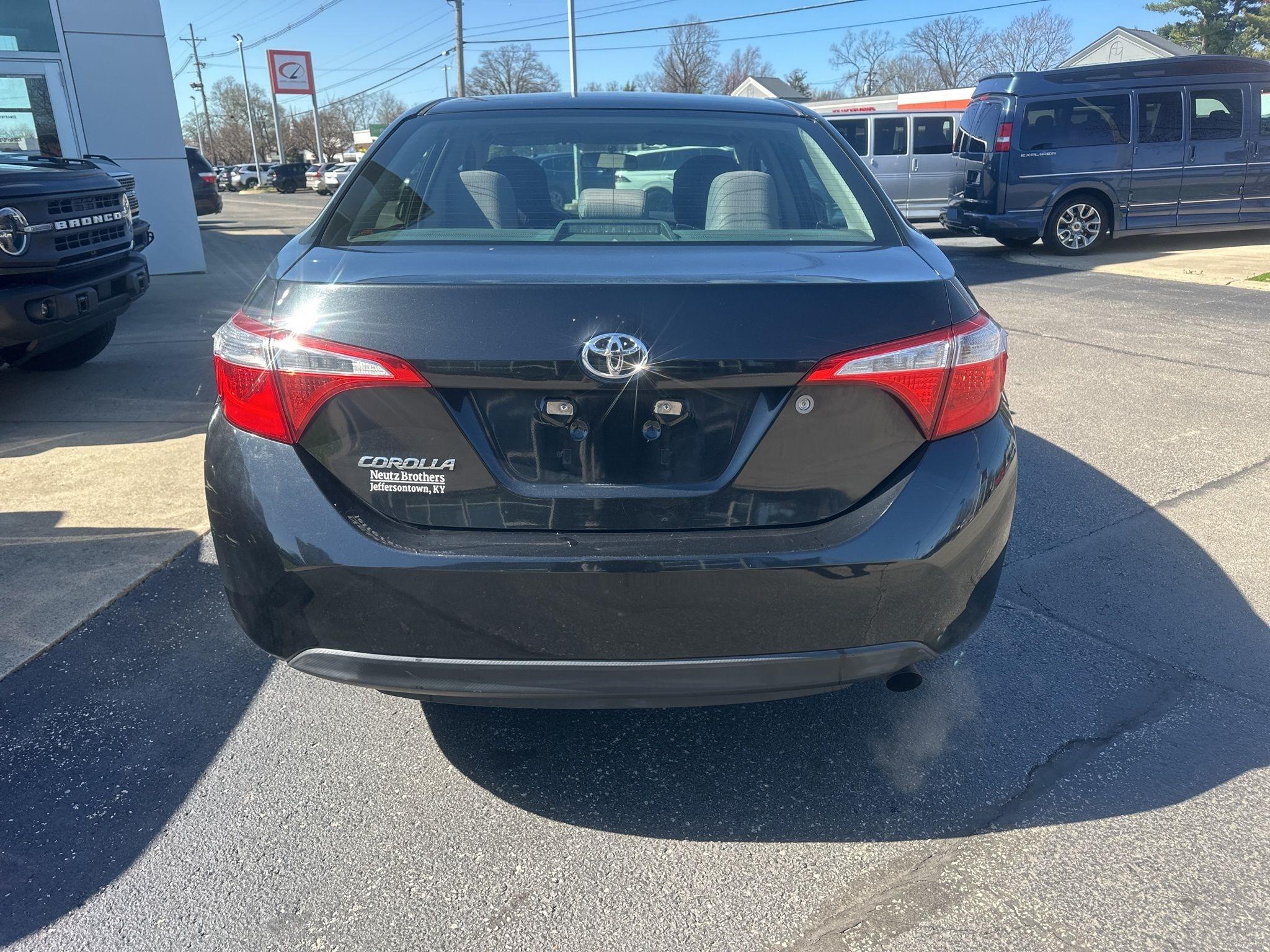 Toyota Corolla  2015