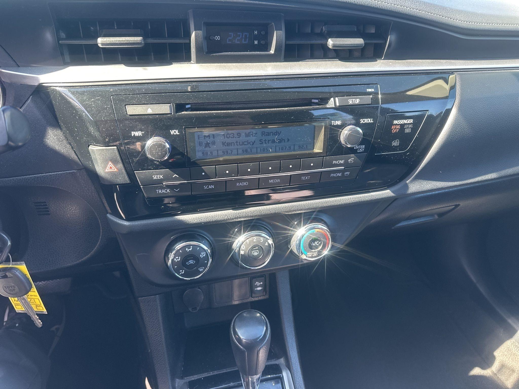 Toyota Corolla  2015