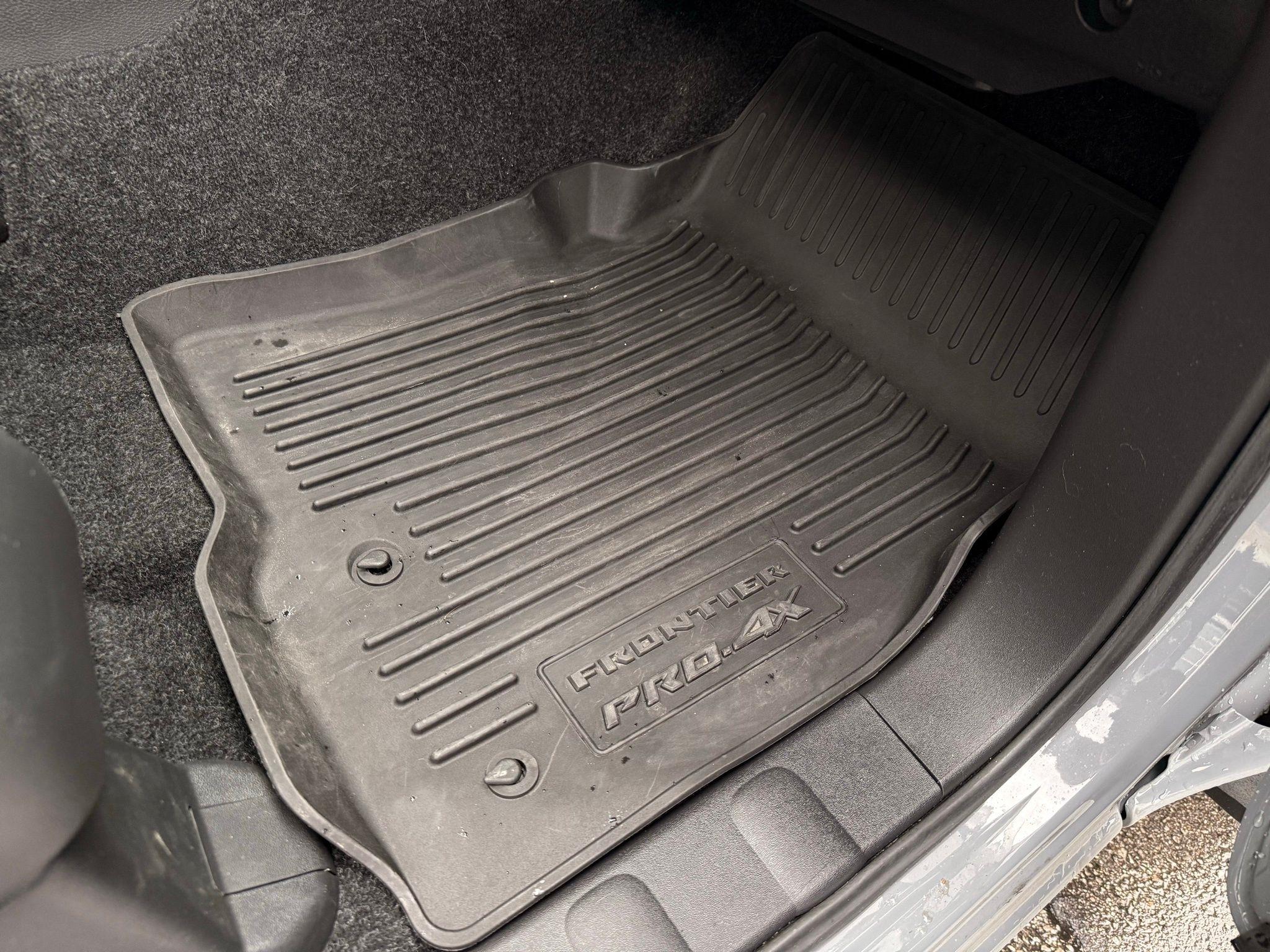 Nissan Frontier  2024