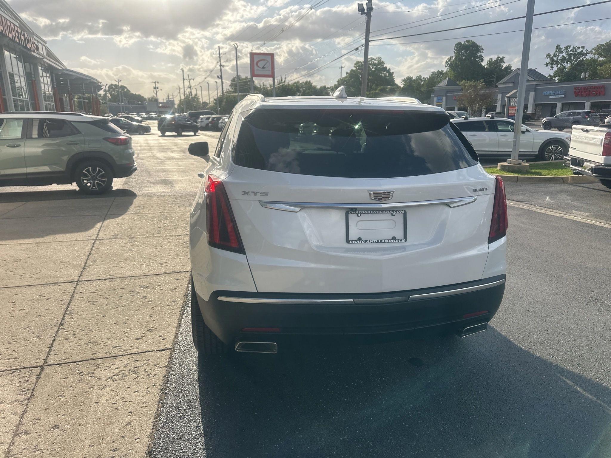 Cadillac XT5  2021