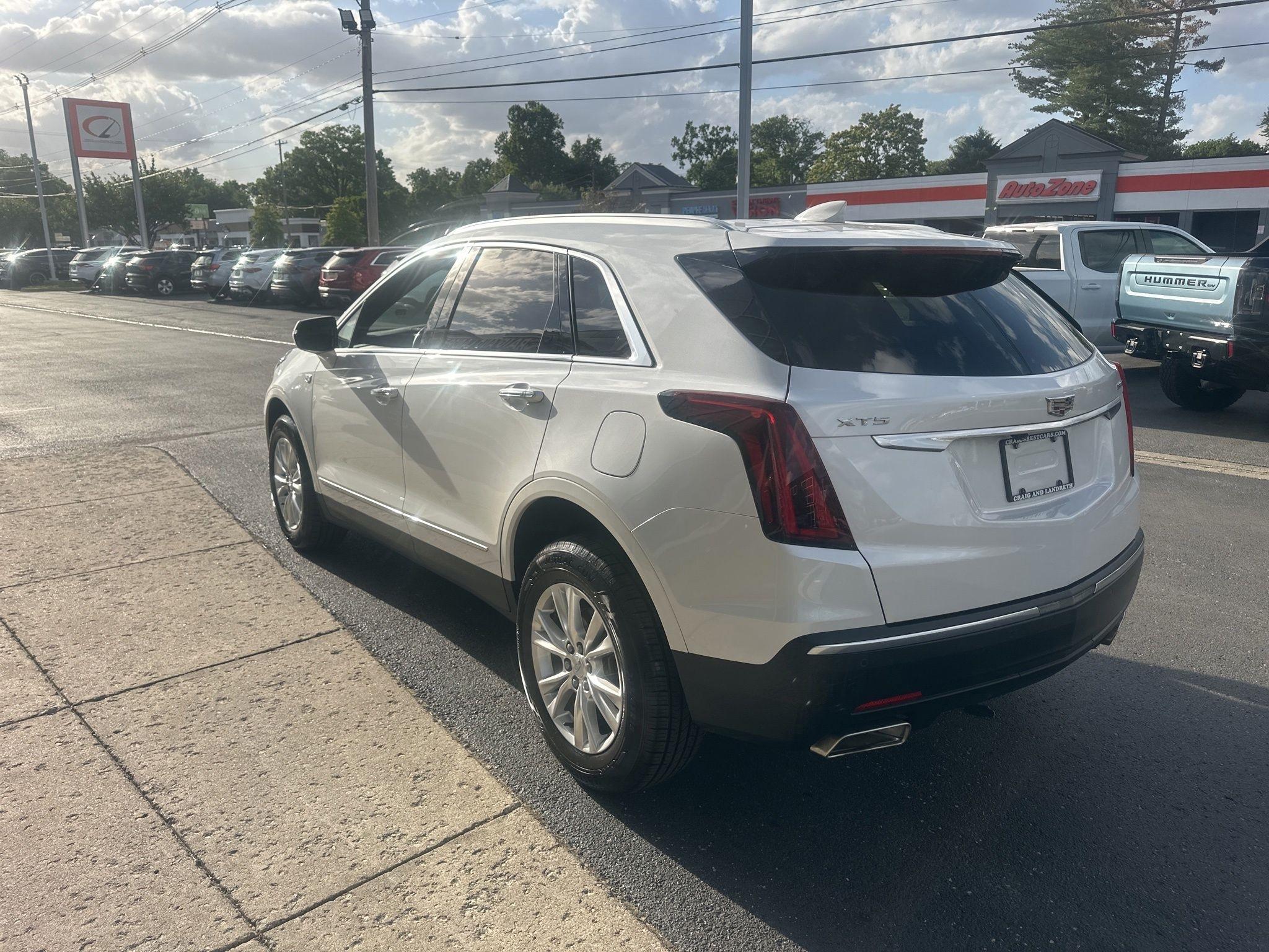Cadillac XT5  2021