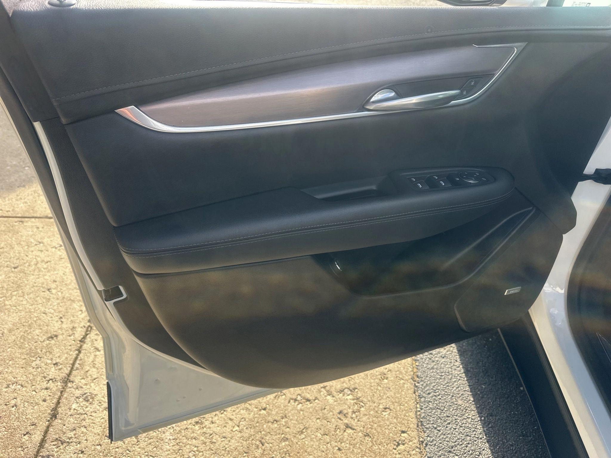 Cadillac XT5  2021