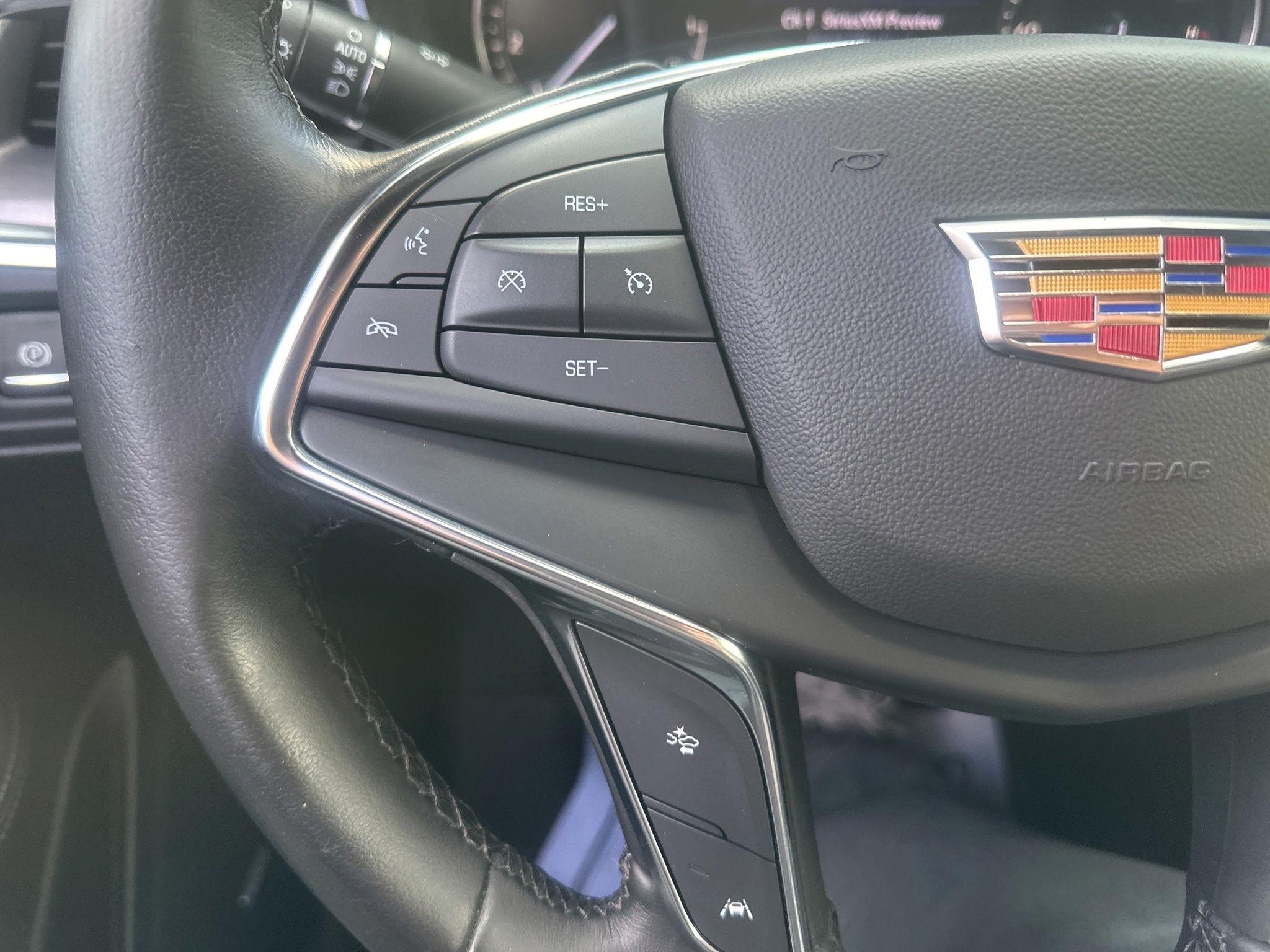 Cadillac XT5  2021