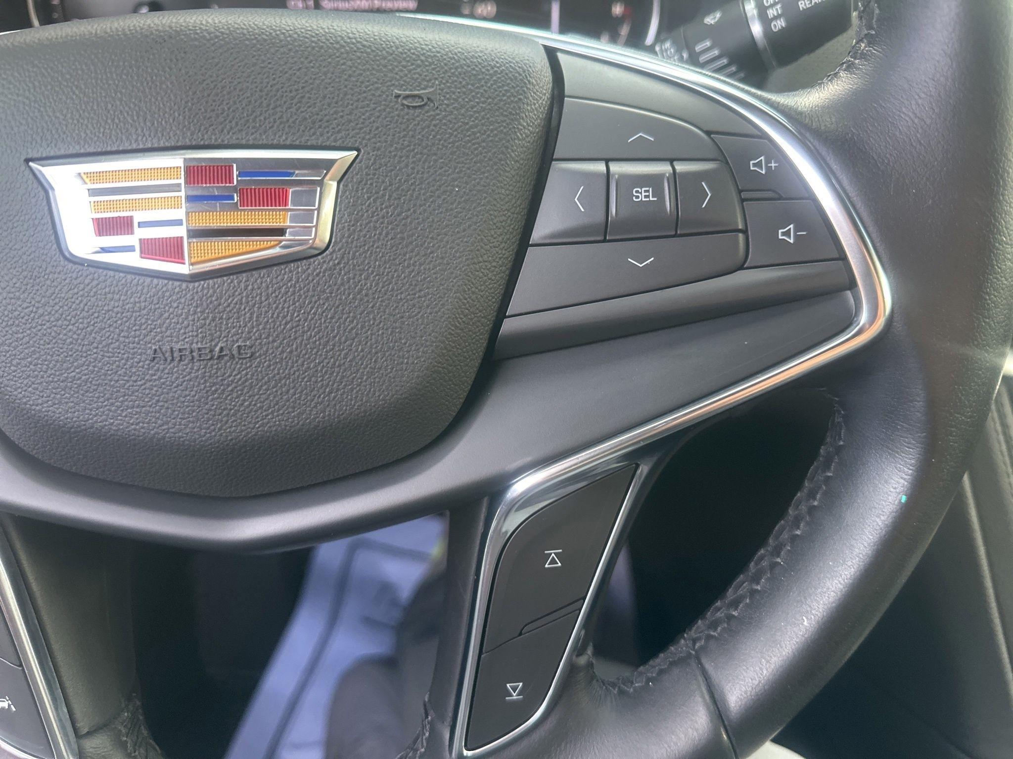 Cadillac XT5  2021