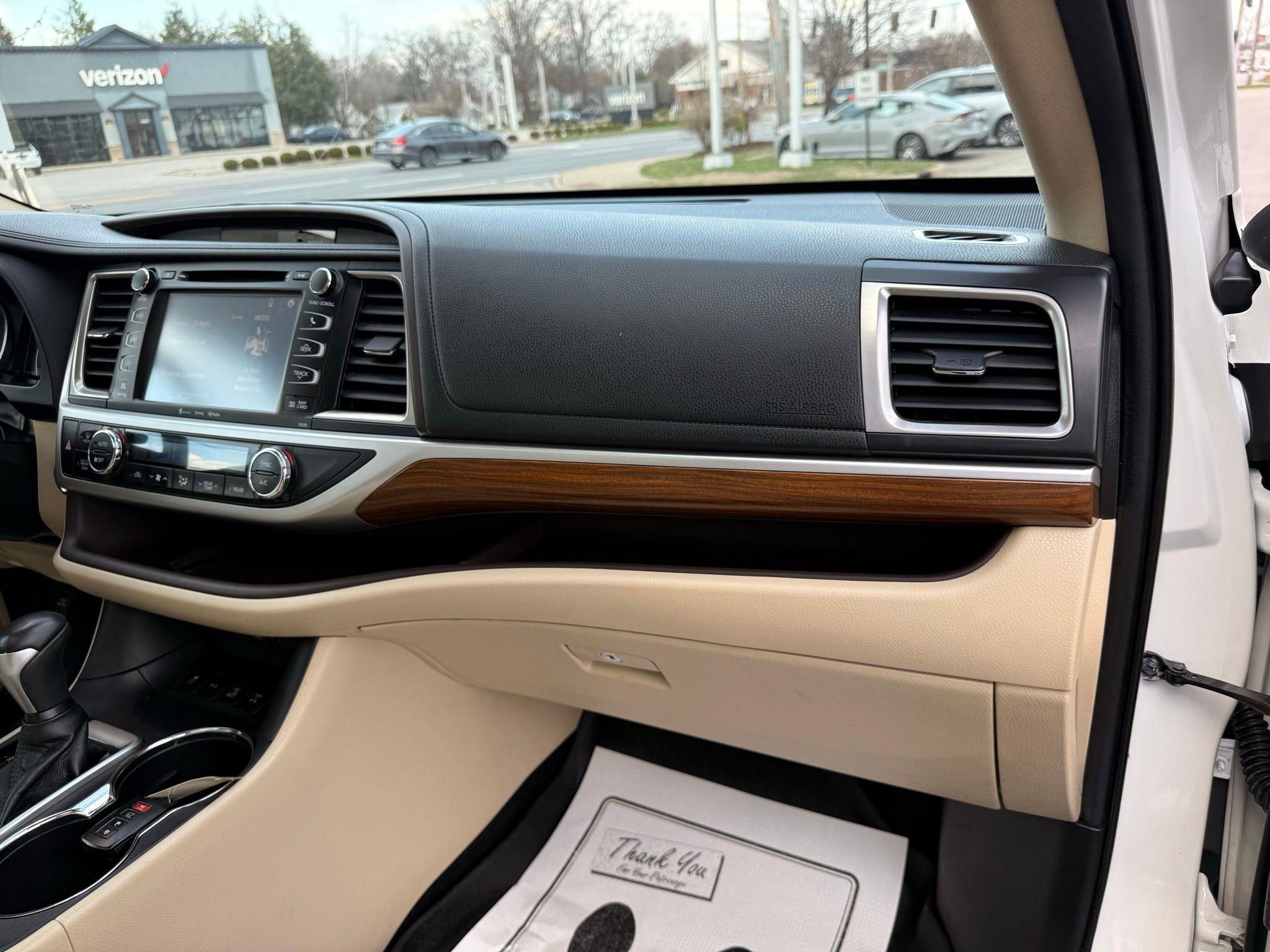 Toyota Highlander  2019