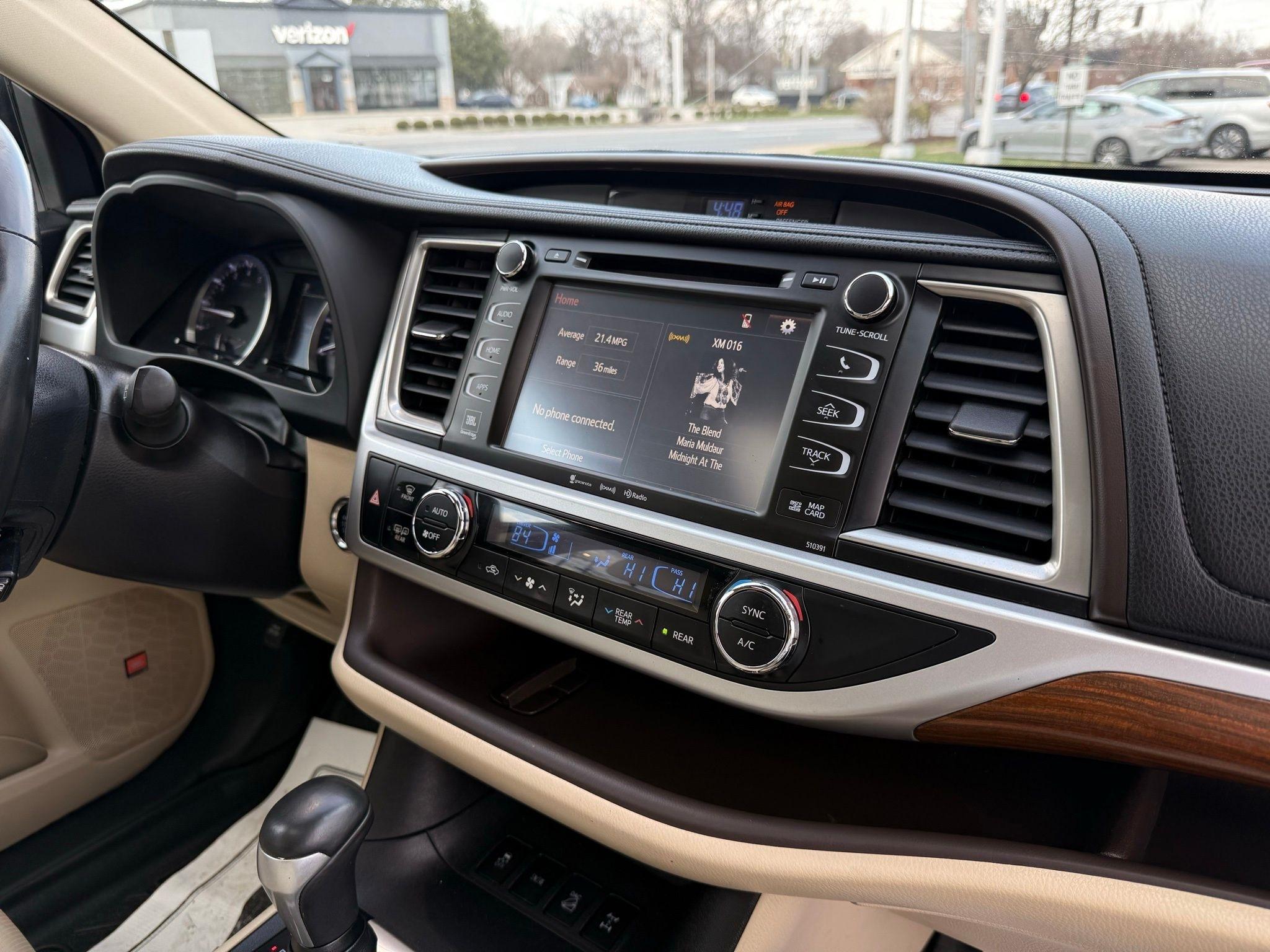 Toyota Highlander  2019
