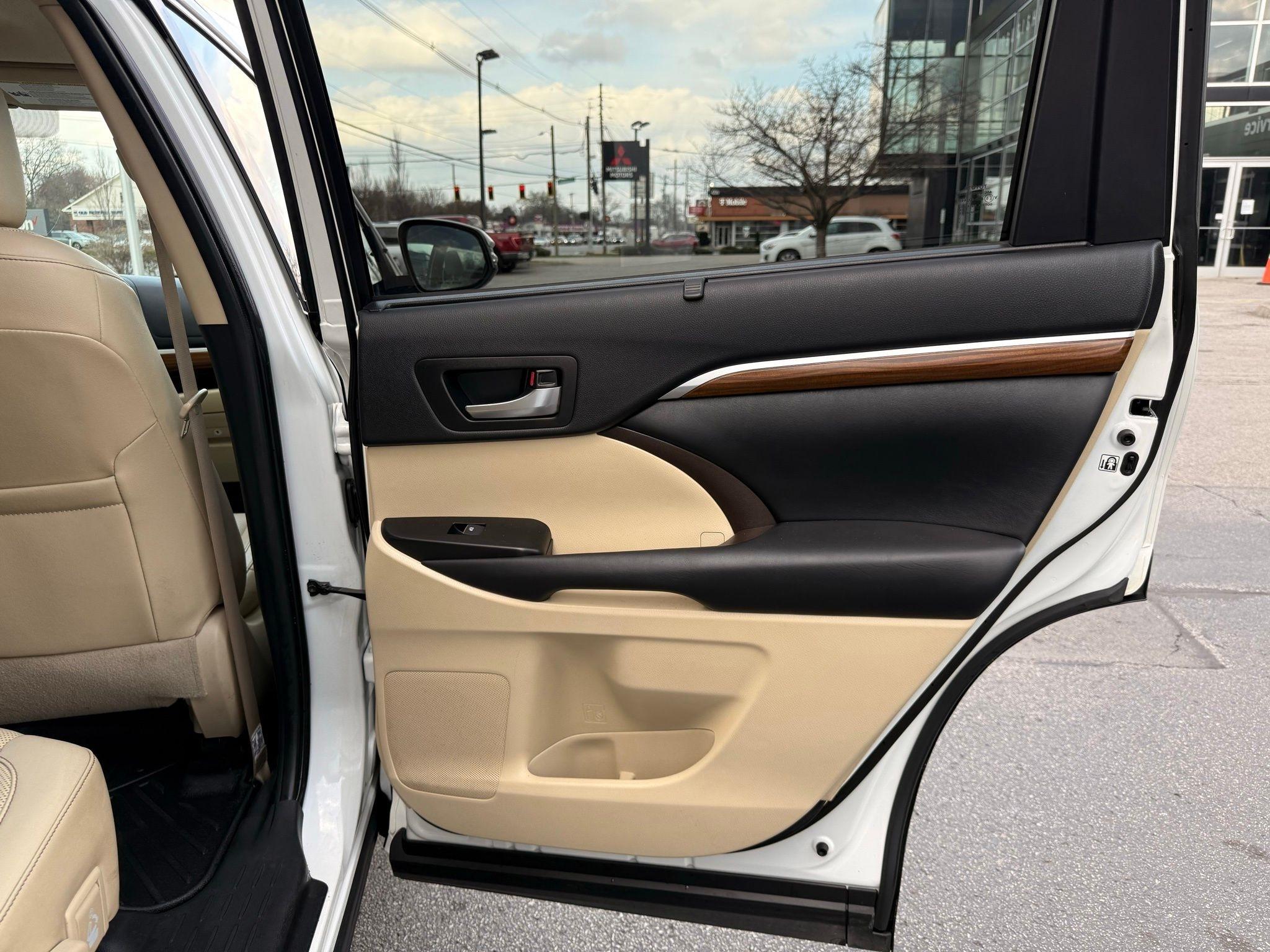 Toyota Highlander  2019