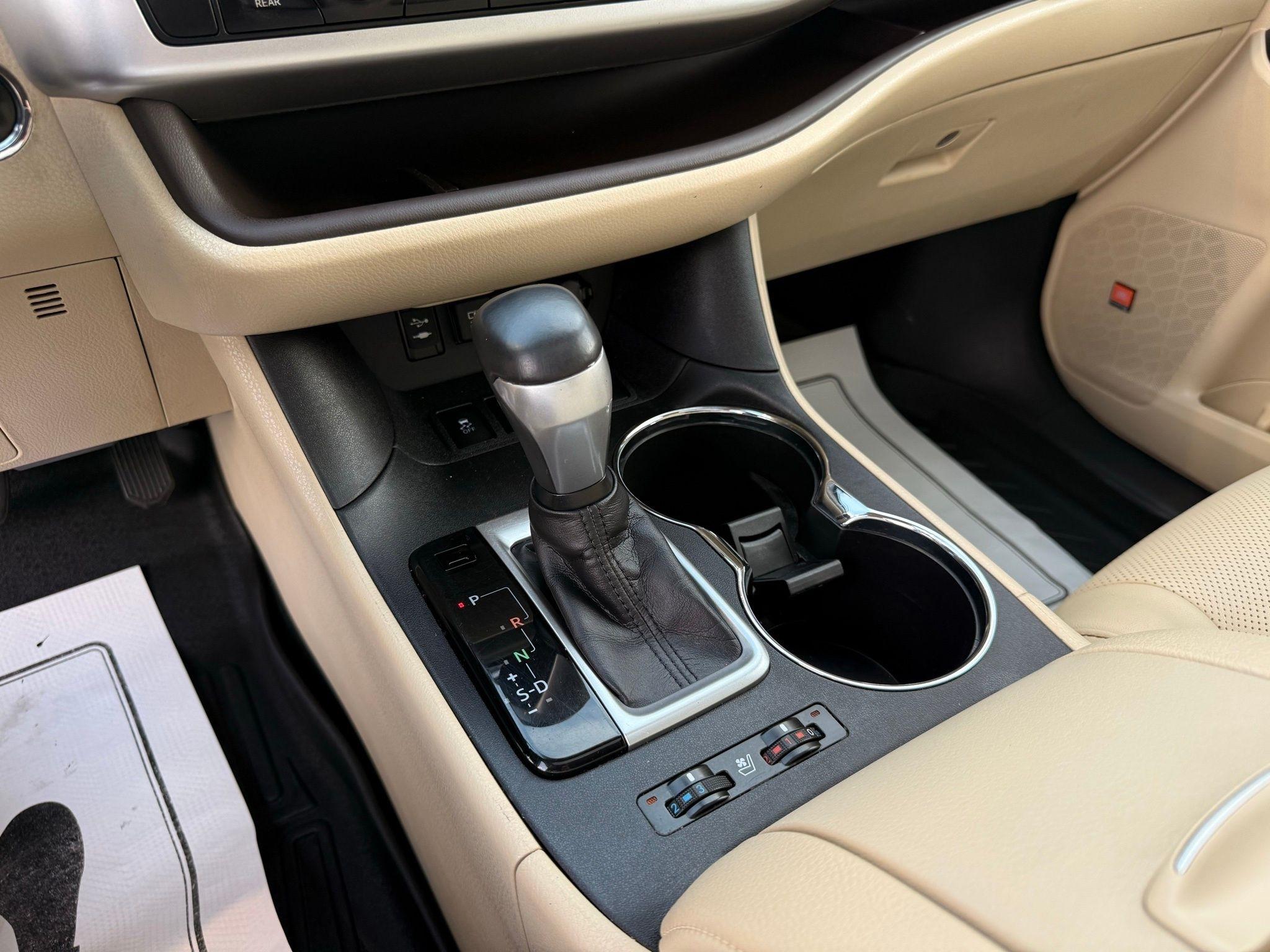 Toyota Highlander  2019