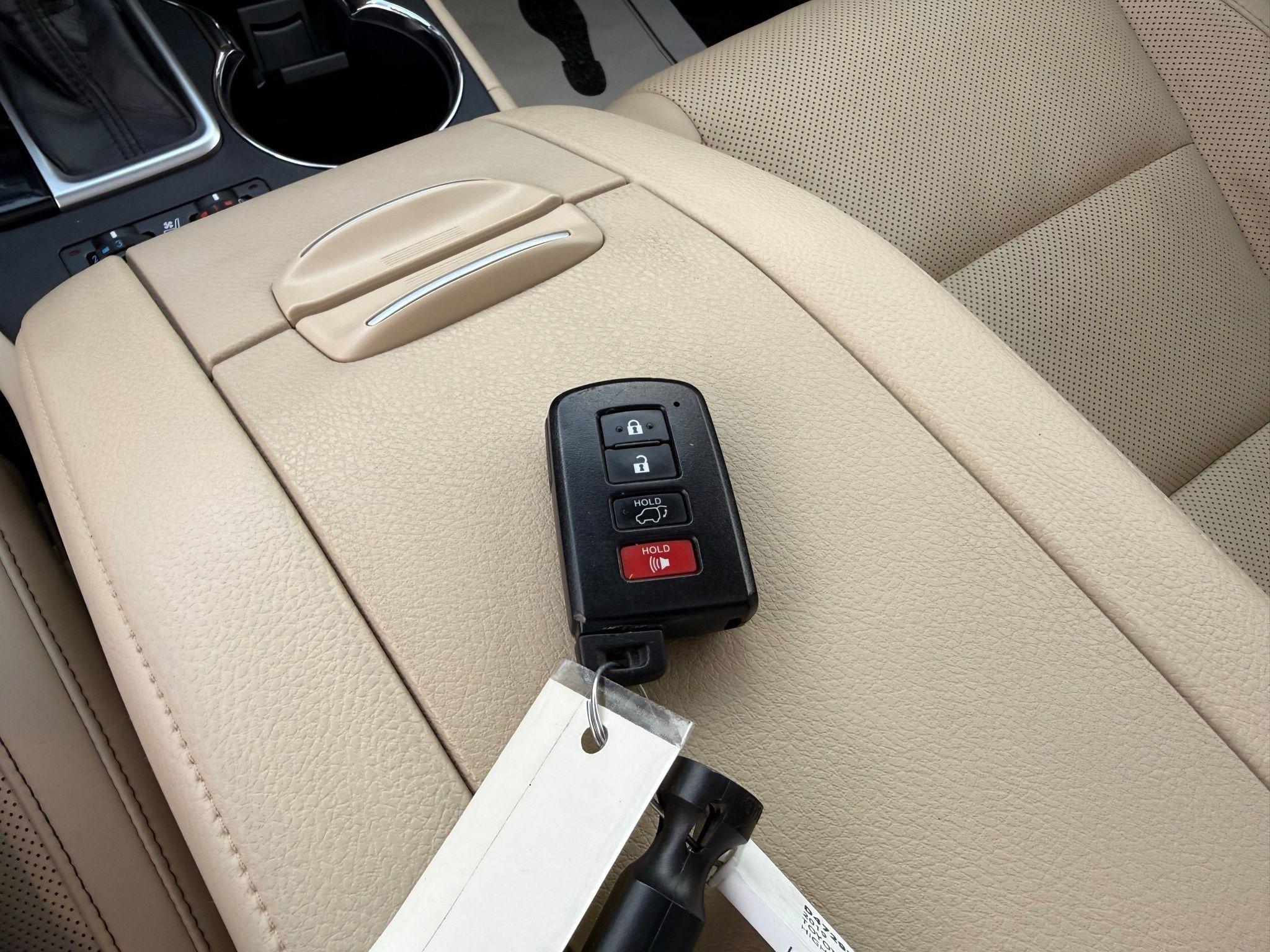 Toyota Highlander  2019